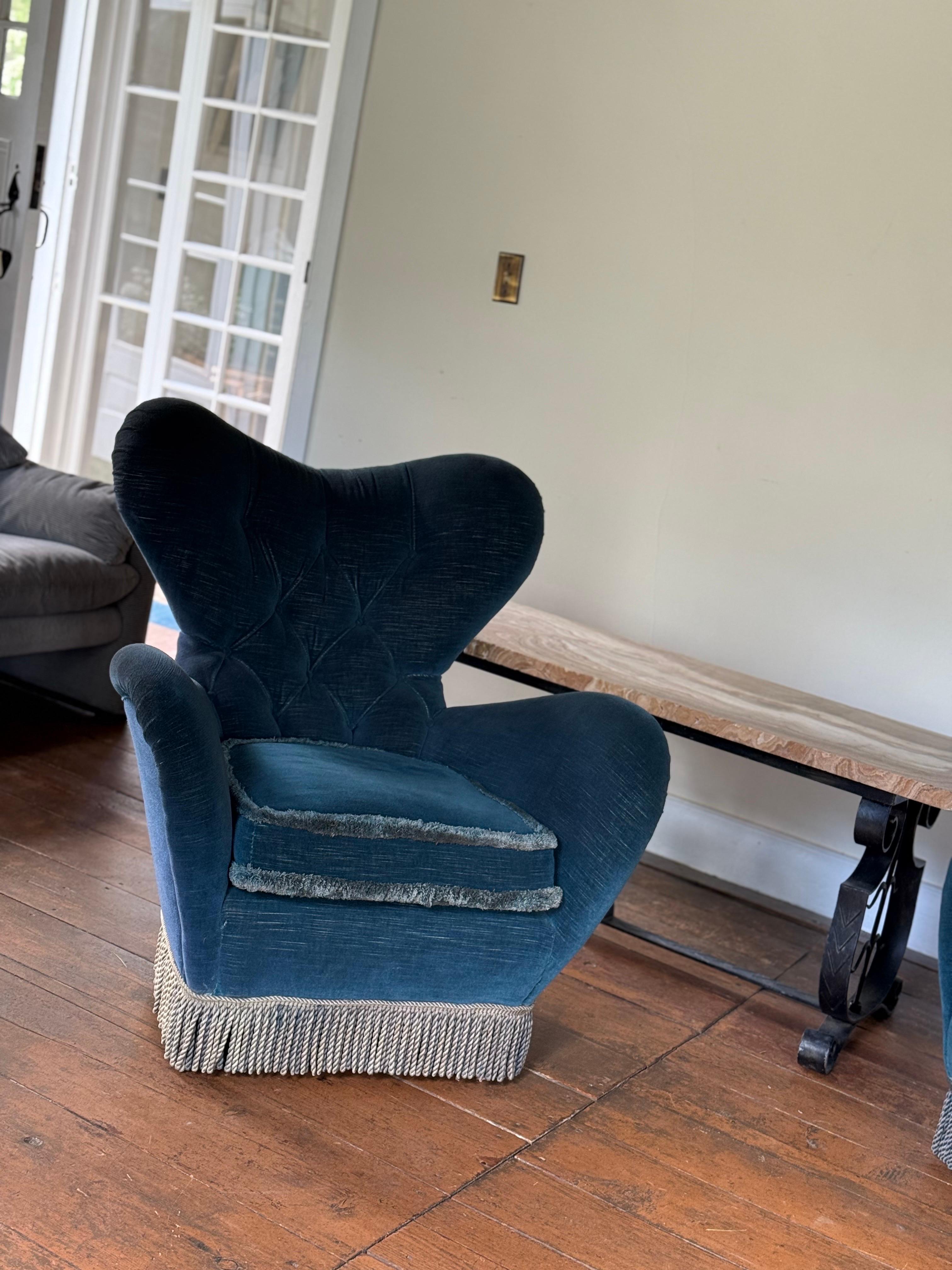 Fauteuils club Art déco en velours avec dossier à boutons en vente 10