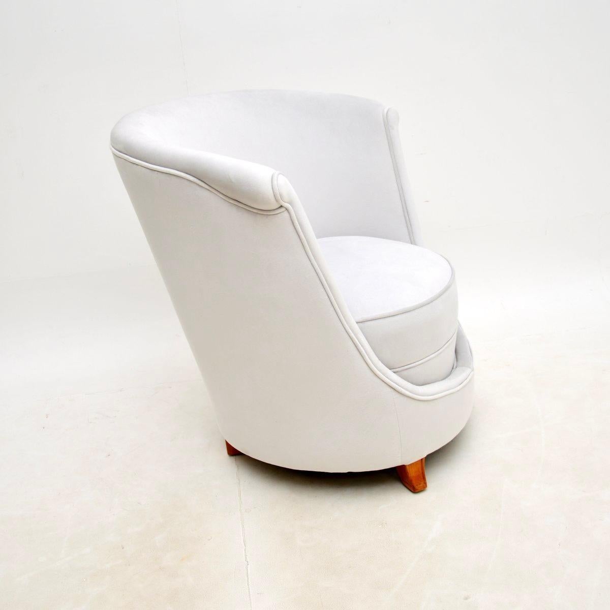 British Art Deco Velvet Tub Chair by Hille