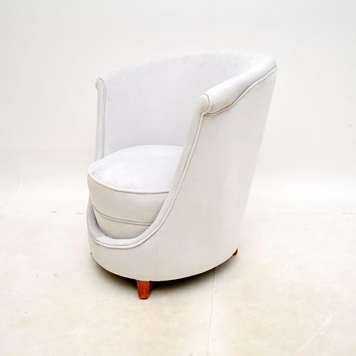Art Deco Velvet Tub Chair by Hille In Good Condition In London, GB