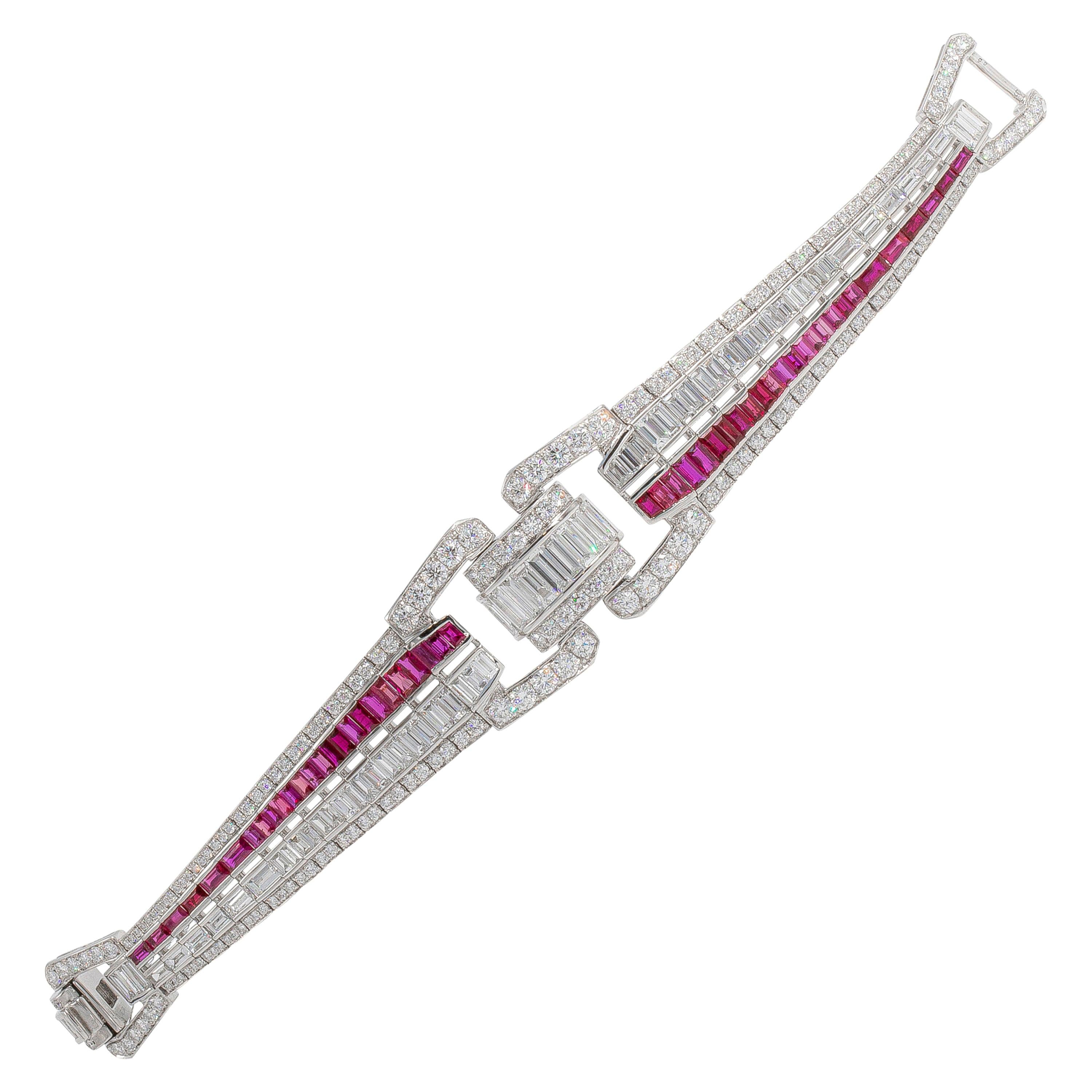 Art Deco Bracelet Fine Rubies 6 Carats and Diamonds 9.90 Carats 18K Gold