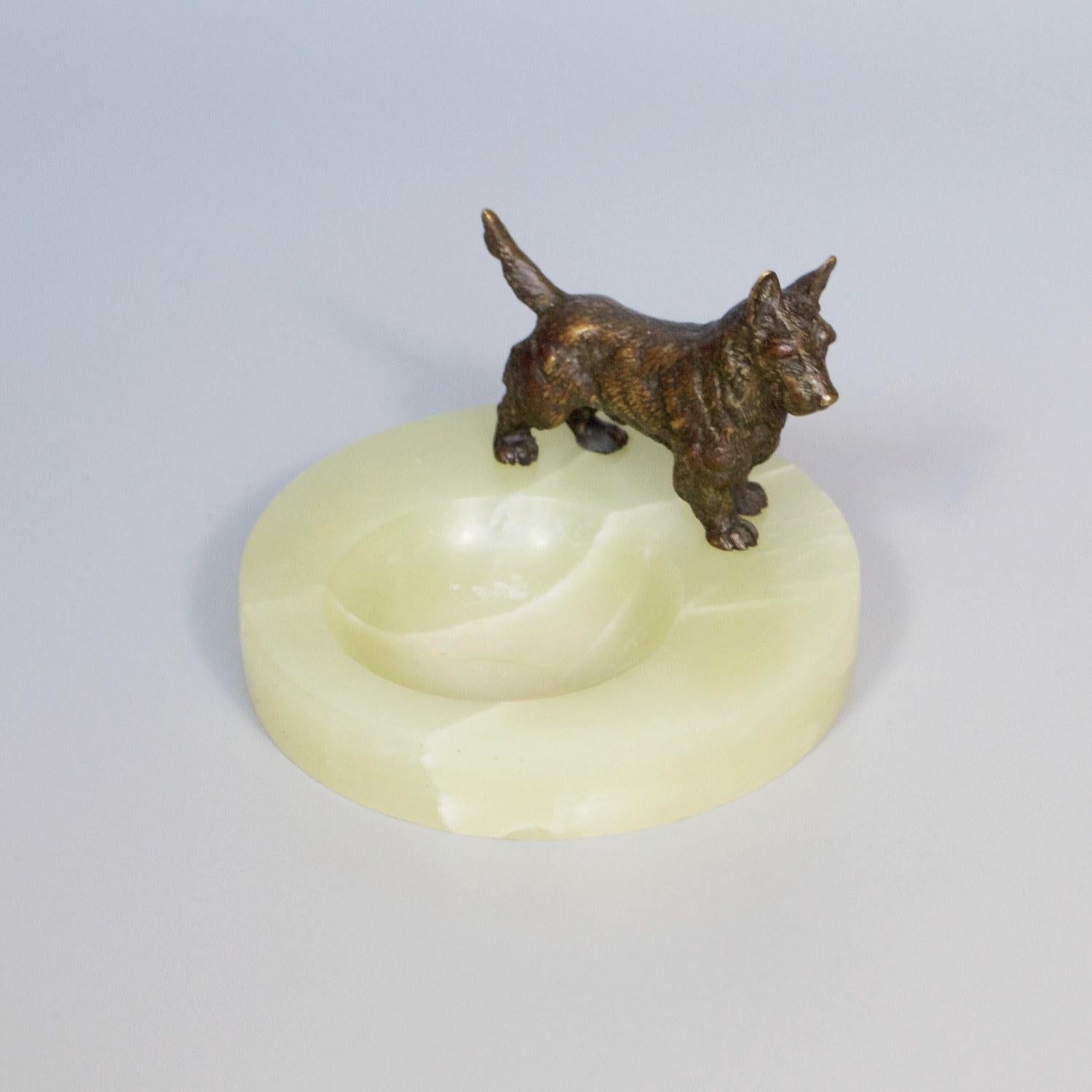 Art Deco Vide Poche with a Bronze Scottie Dog In Good Condition In Forest Row, East Sussex