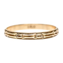Art Deco Vintage 14 Karat Gold Etched Wedding Band Milgrain Thin Stackable