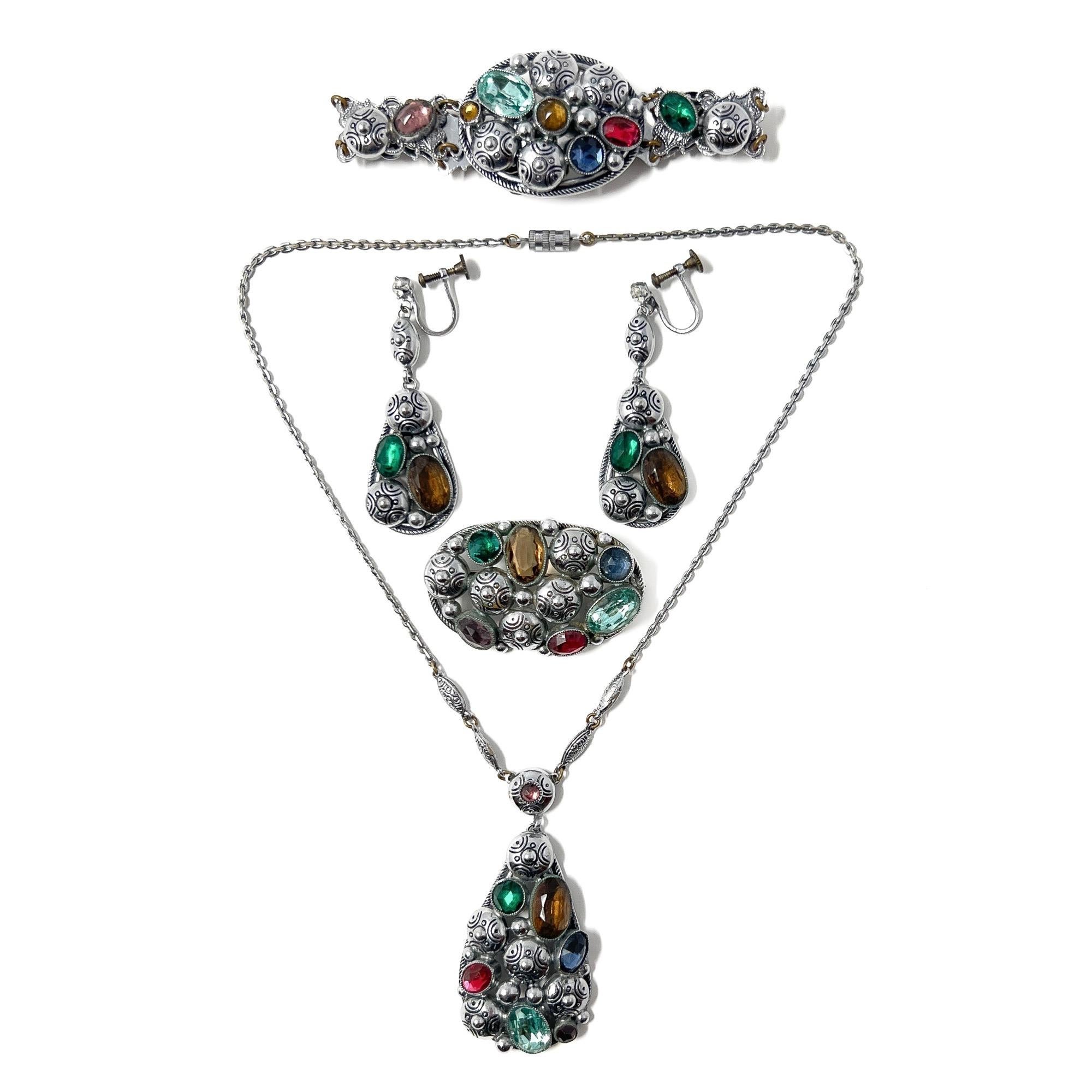 Art of Vintage By Vintage 1930s Czechoslovakian Glass Jewellery Set