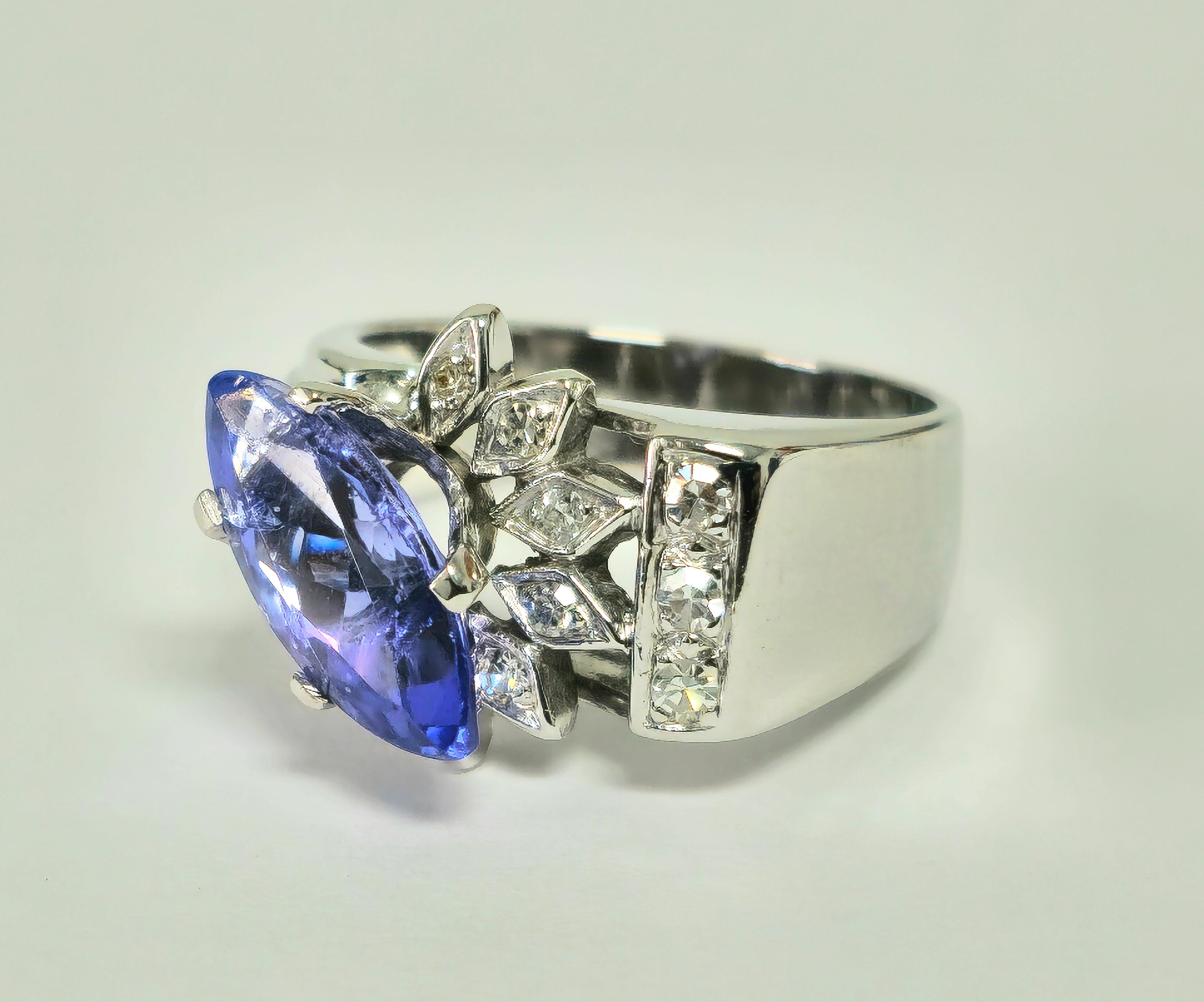 Art Deco Vintage 2.05 Carat Tanzanite Diamond Cocktail Ring  In Excellent Condition For Sale In Miami, FL