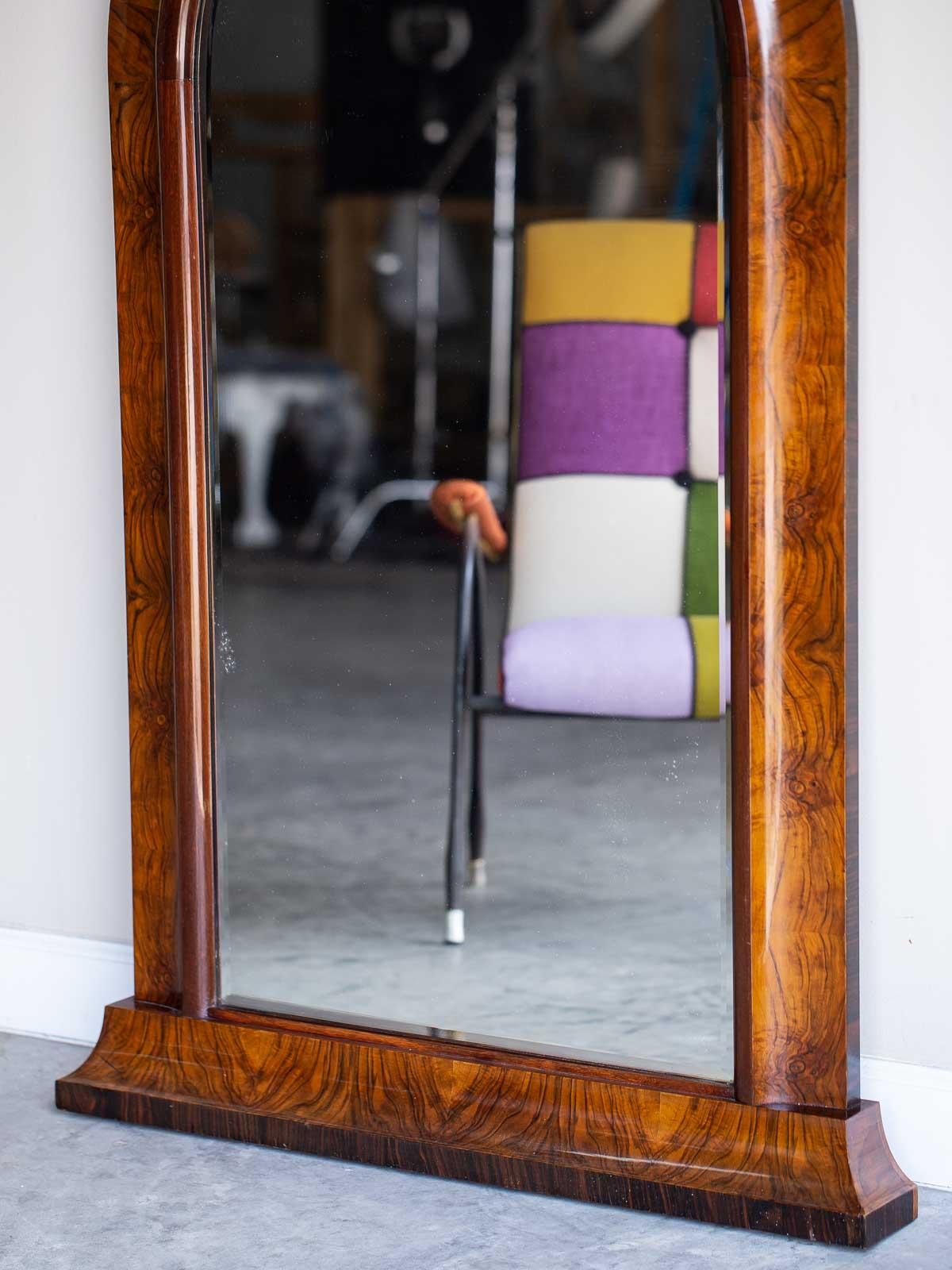 Art Deco Vintage Austrian Burl Walnut Mirror, circa 1930 In Excellent Condition In Houston, TX