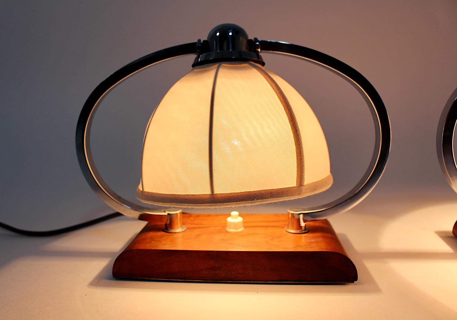 Art Deco Vintage Nachttische Lampen Tischlampen Nussbaum verchromtes Metall 1925 Österreich im Angebot 5