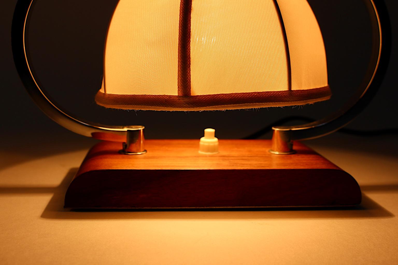 Art Deco Vintage Lampe de chevet Lampe de table Noyer Métal chromé 1925 Autriche en vente 2