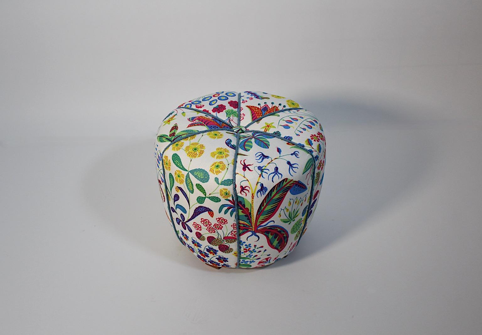Art Deco vintage pouf or stool beech white Josef Frank Fabric 1930s Vienna.
A stunning pouf or stool from beech and white fabric with lush pattern by Josef Frank for Svenskt Tenn with beech feet.
This reupholstered pouf shows an amazing cover with