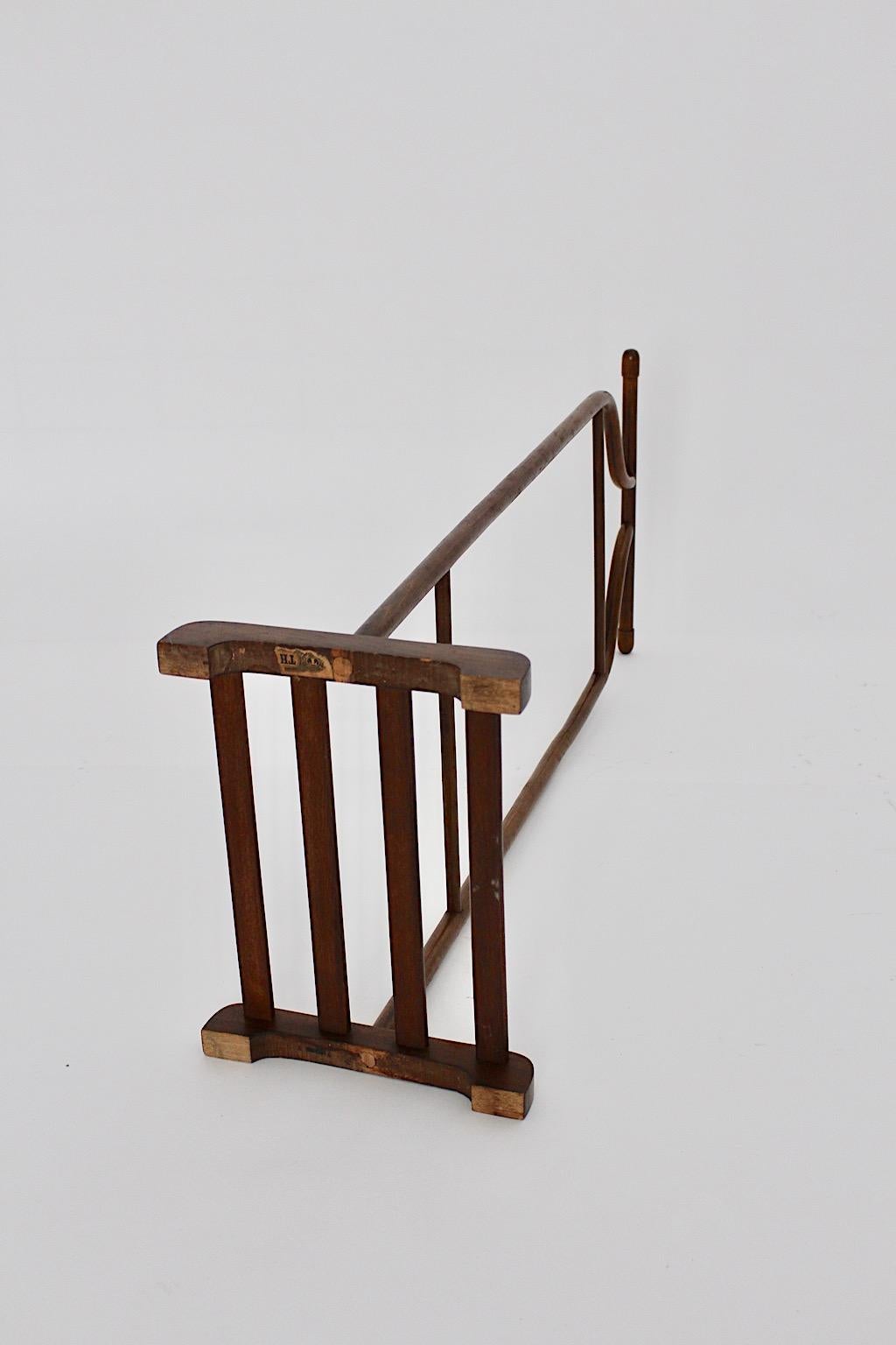 Art Deco Vintage Bentwood Beech Valet Coat Rack by Thonet, Vienna, 1920s For Sale 5