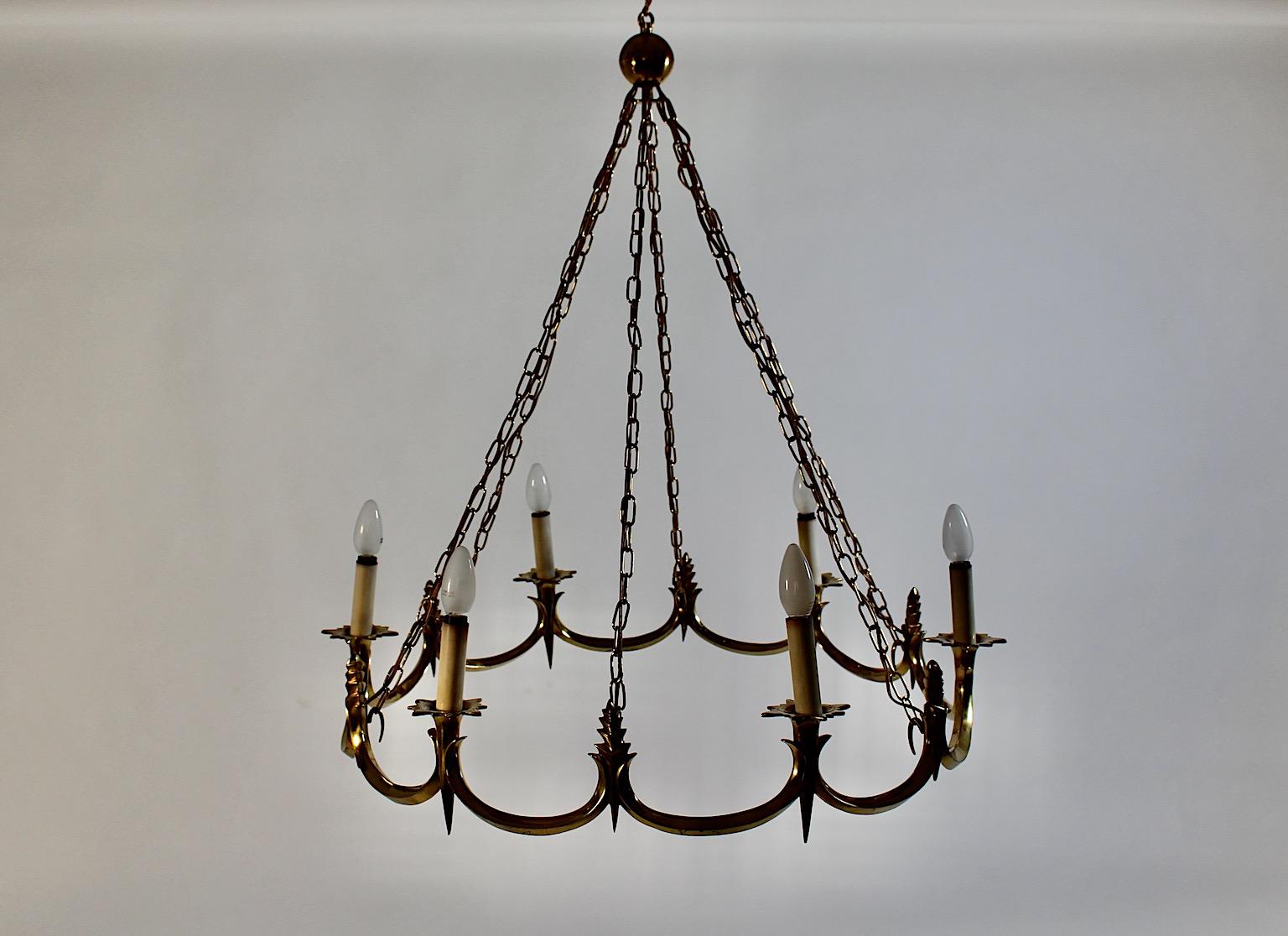 Lampadario circolare in ottone Art of Vintage stile Dagobert Peche 1920s Vienna in vendita 5