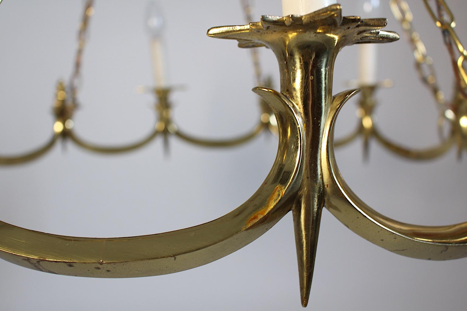 Lampadario circolare in ottone Art of Vintage stile Dagobert Peche 1920s Vienna in vendita 6