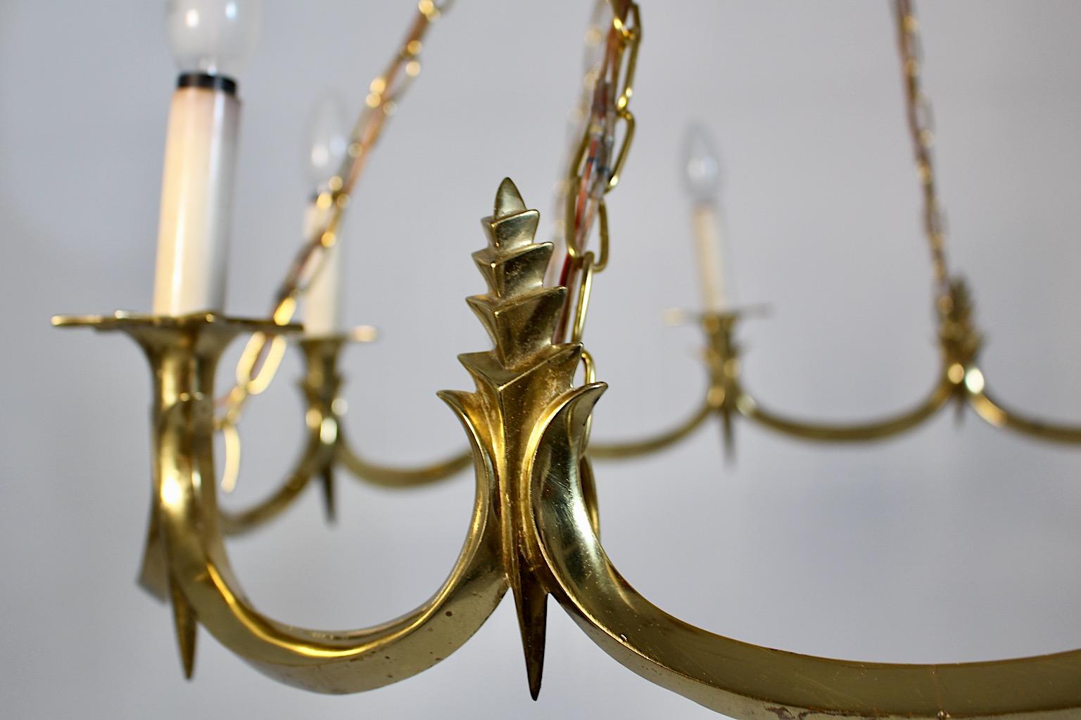 Lampadario circolare in ottone Art of Vintage stile Dagobert Peche 1920s Vienna in vendita 7