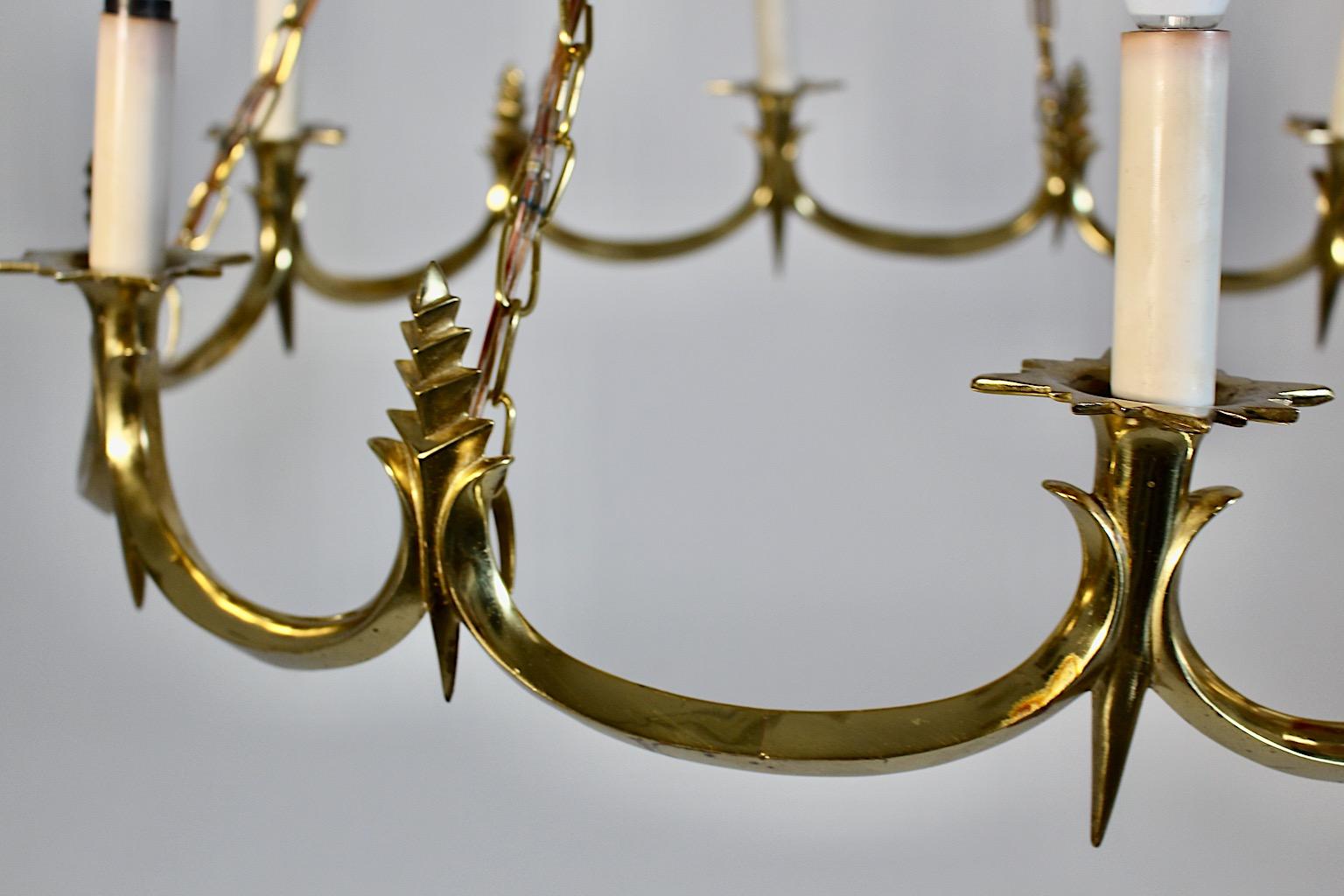 Lampadario circolare in ottone Art of Vintage stile Dagobert Peche 1920s Vienna in vendita 11