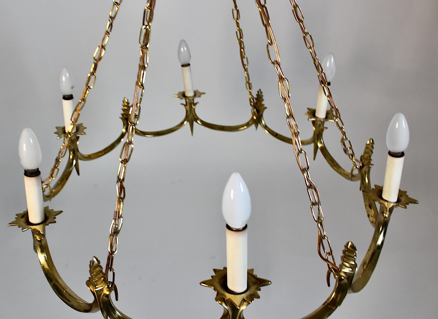 Austriaco Lampadario circolare in ottone Art of Vintage stile Dagobert Peche 1920s Vienna in vendita