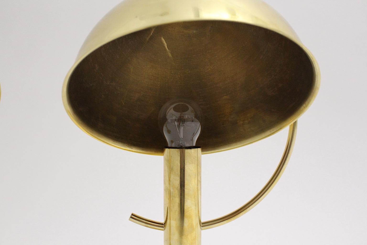 Lampes de table Art Déco vintage en laiton Lampes de table de nuit champignon 1930s Suède en vente 10