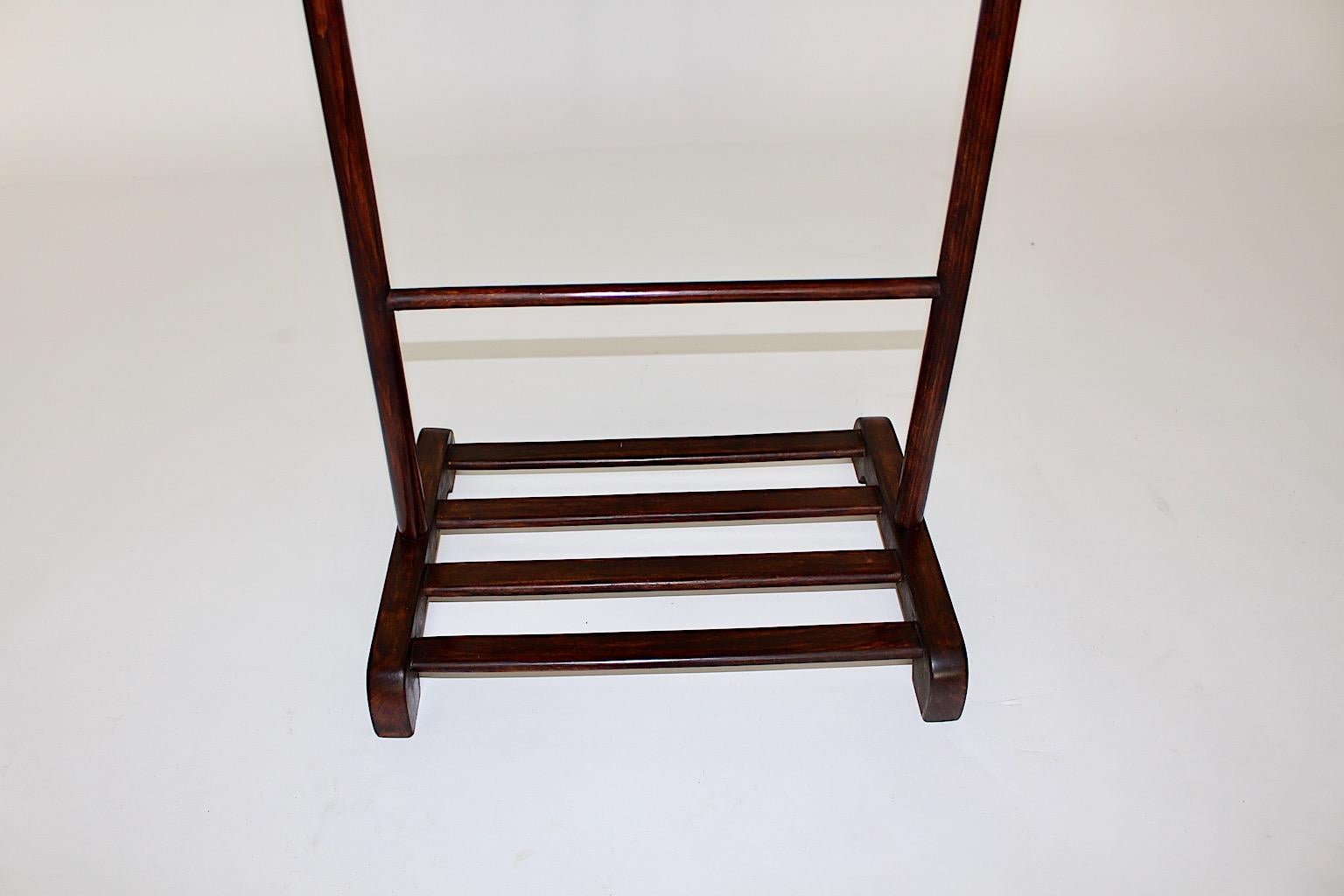Art Deco Vintage Brown Beech Gebr, Thonet Valet Coat Rack 1920s Vienna For Sale 3