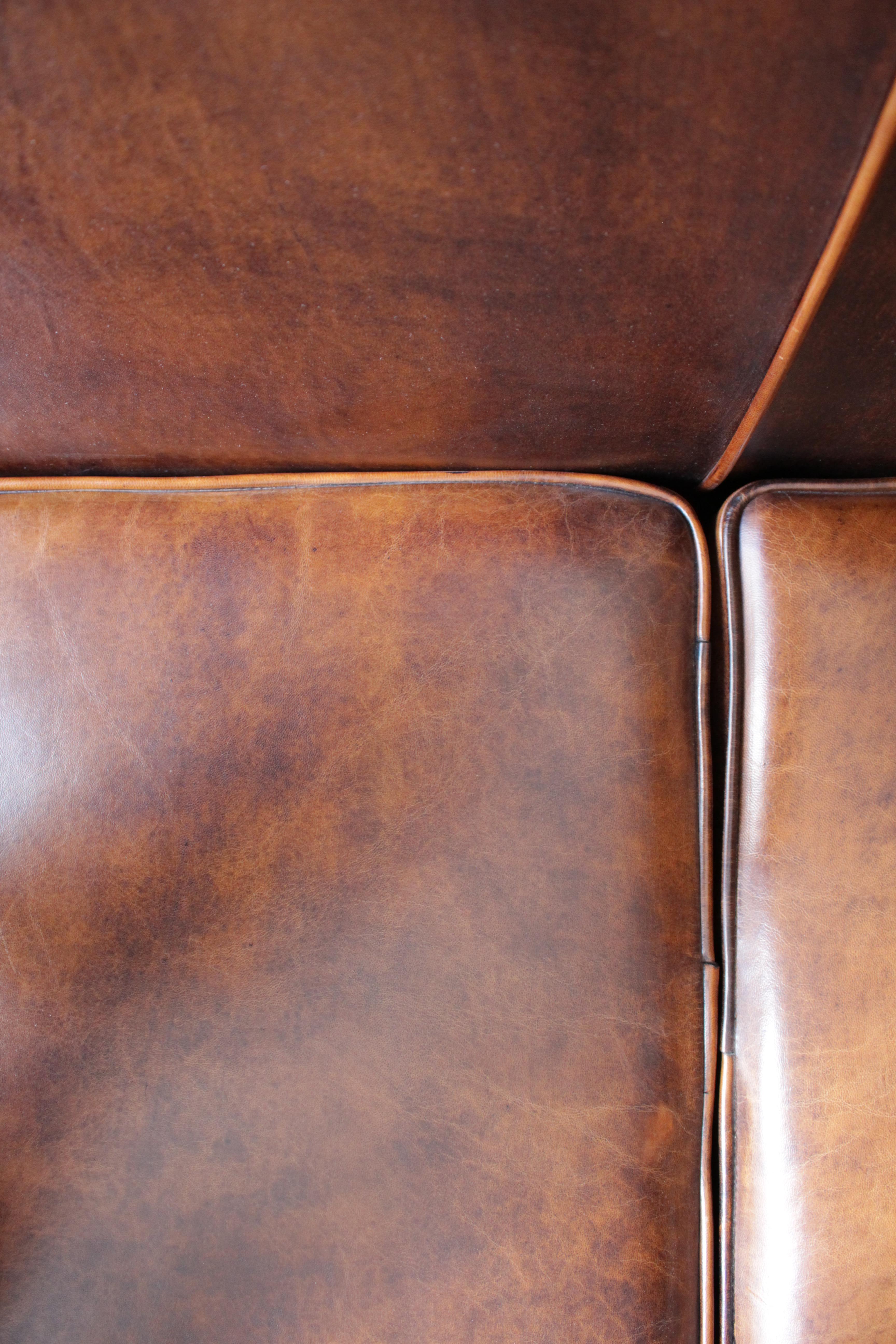 Art Deco Vintage Braun-Cognacfarbenes Leder Club Sofa (Niederländisch) im Angebot