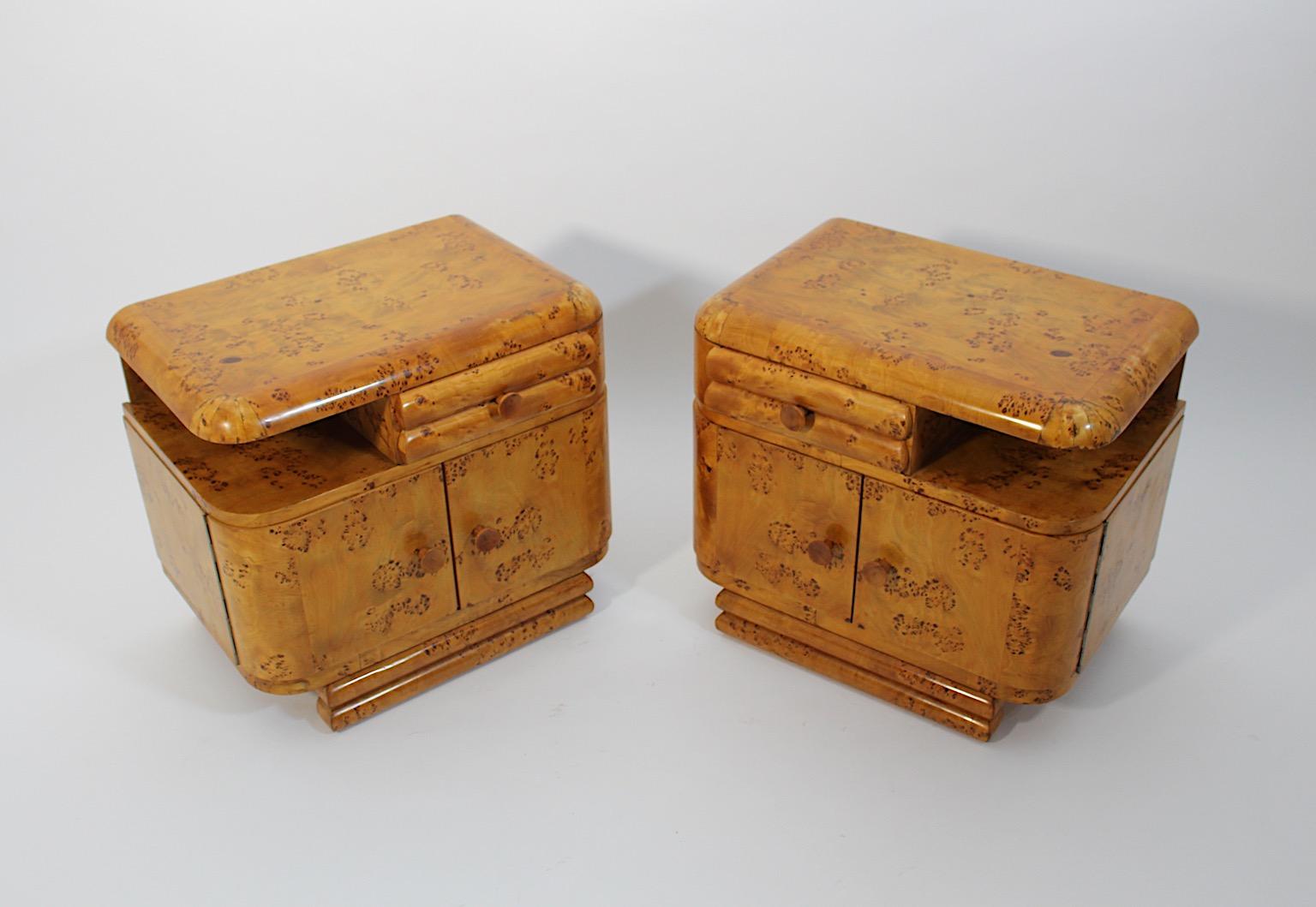 Art Deco Vintage Brown Pappel Nachttische Pair Duo 1930er Wien (Österreichisch) im Angebot