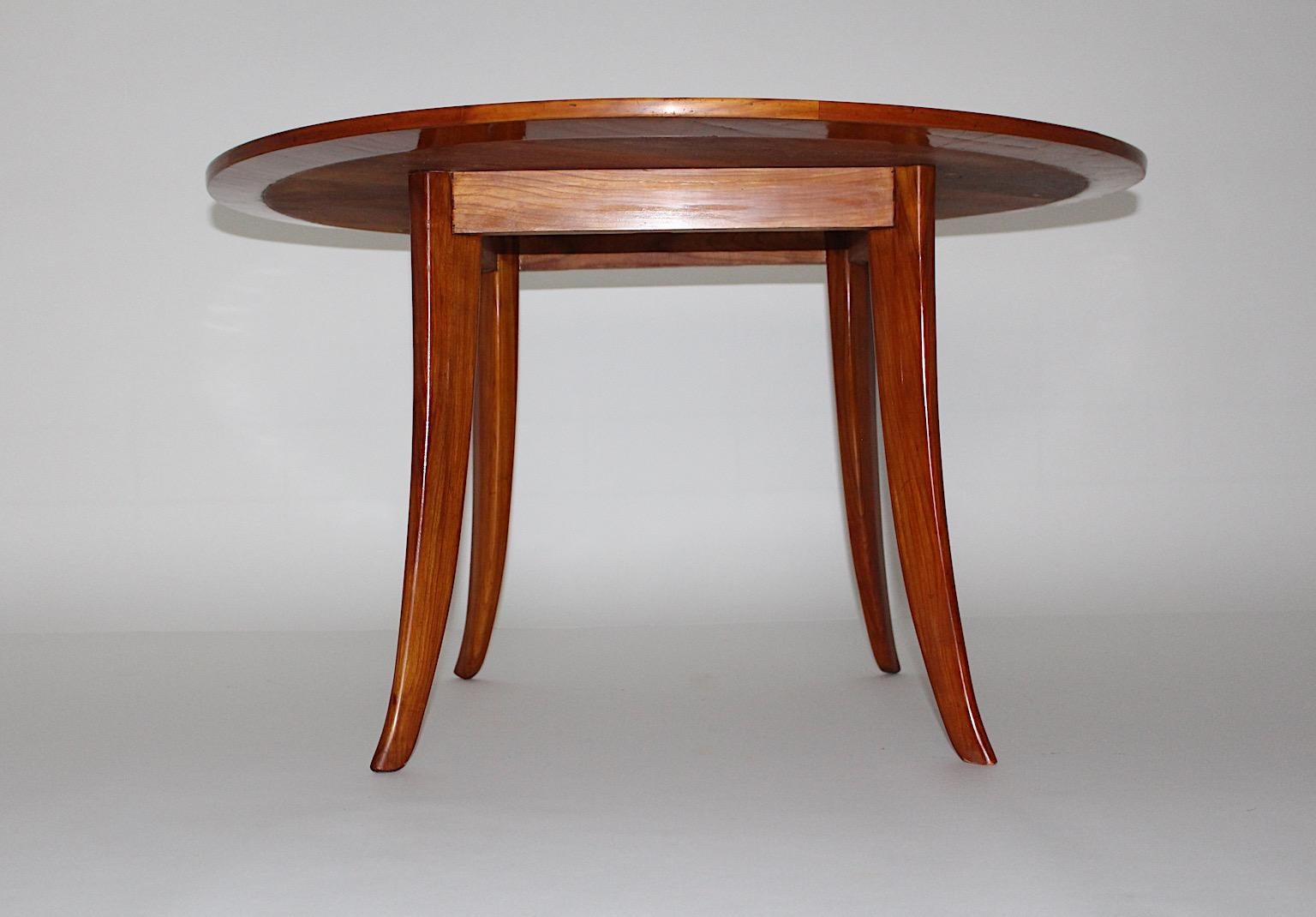 Art Deco Vintage Circular Coffee Table Cherry Wood Josef Frank circa 1932 Vienna For Sale 1
