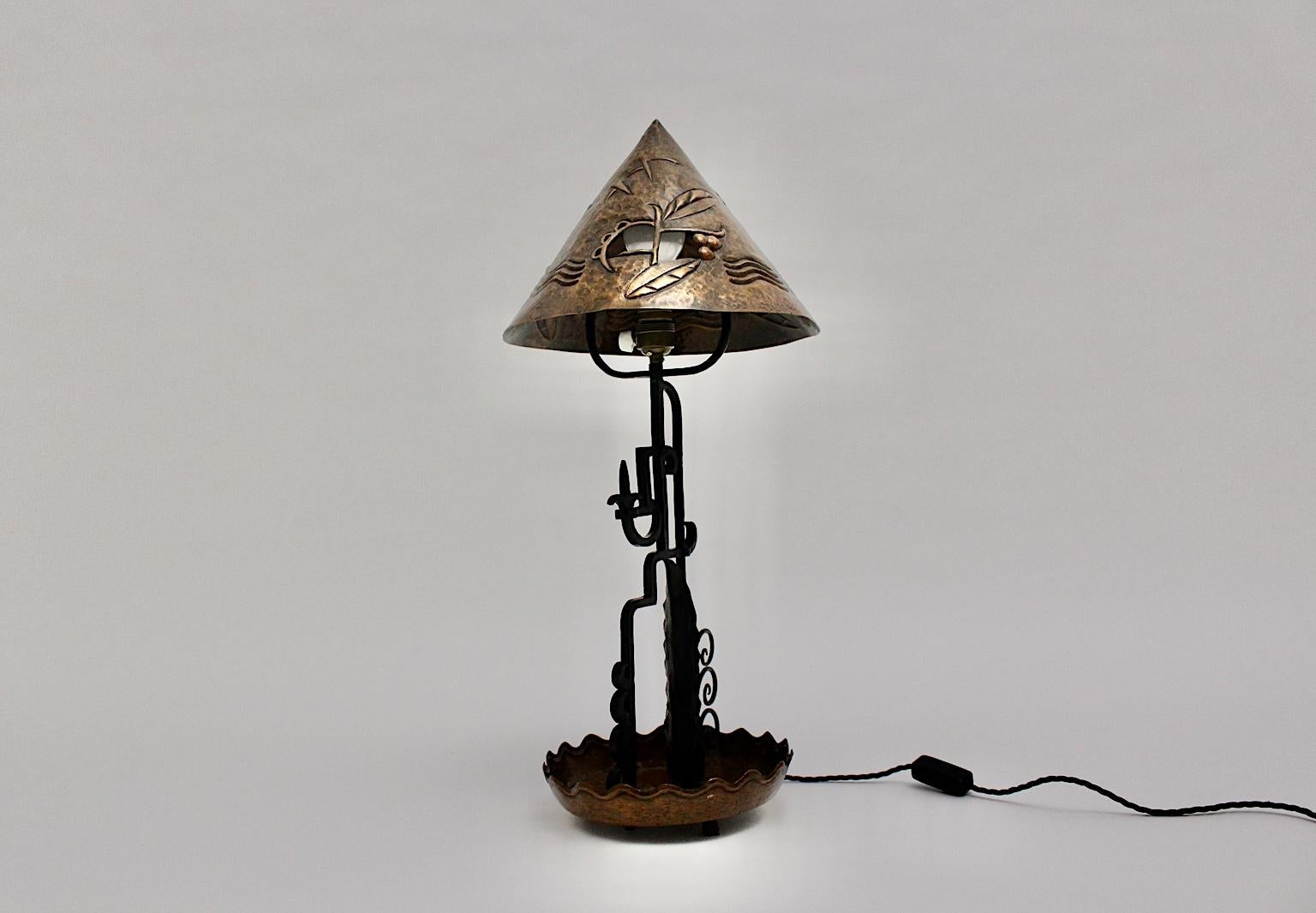 Art Deco Vintage Copper Black Iron Table Lamp, circa 1920, Vienna For Sale 9