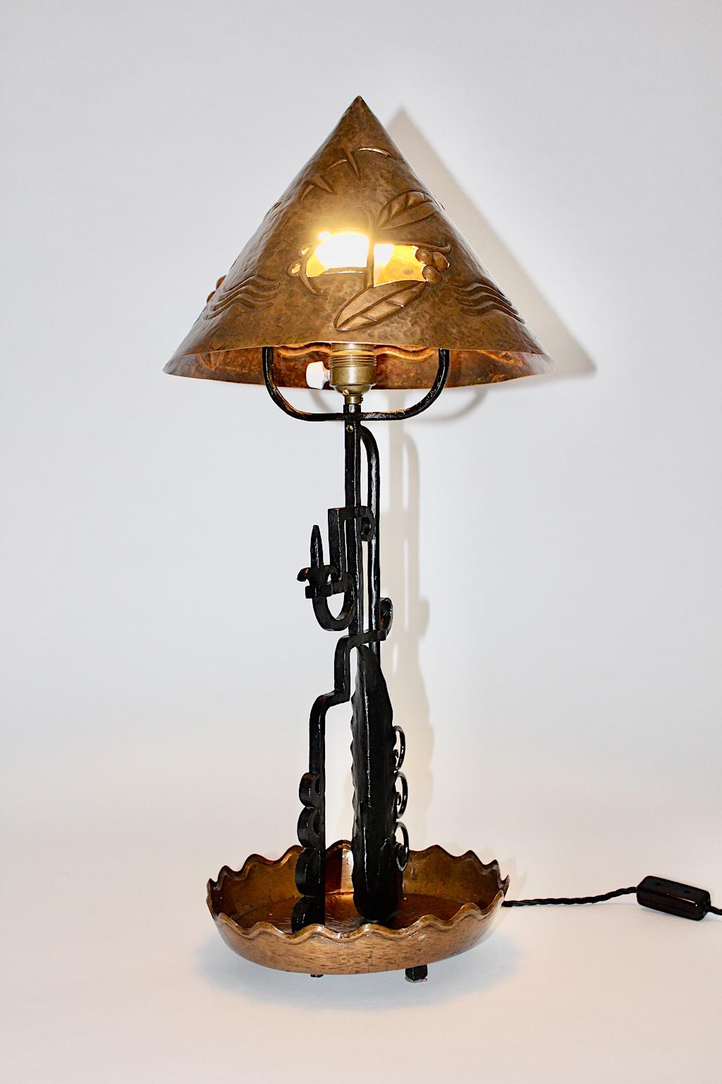 Art Deco Vintage Copper Black Iron Table Lamp, circa 1920, Vienna For Sale 5