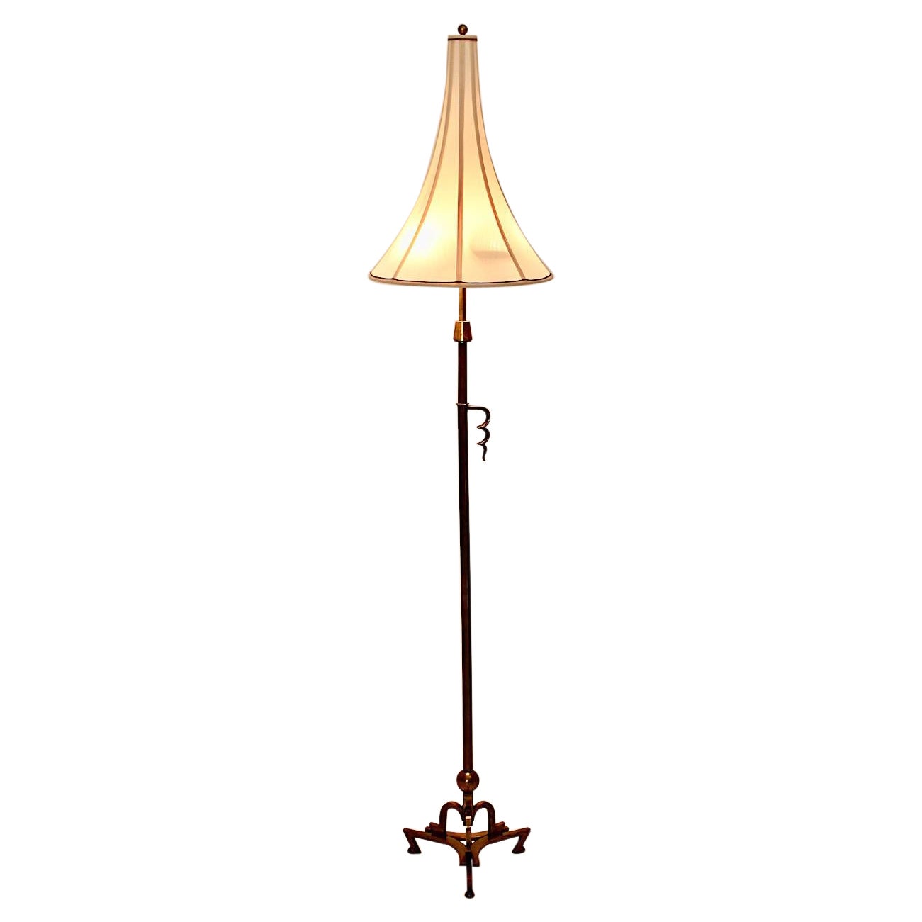 Lampada da terra in ottone a pagoda in stile Art Deco Vintage Dagobert Peche 1920s Austria