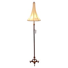 Lampada da terra in ottone a pagoda in stile Art Deco Vintage Dagobert Peche 1920s Austria