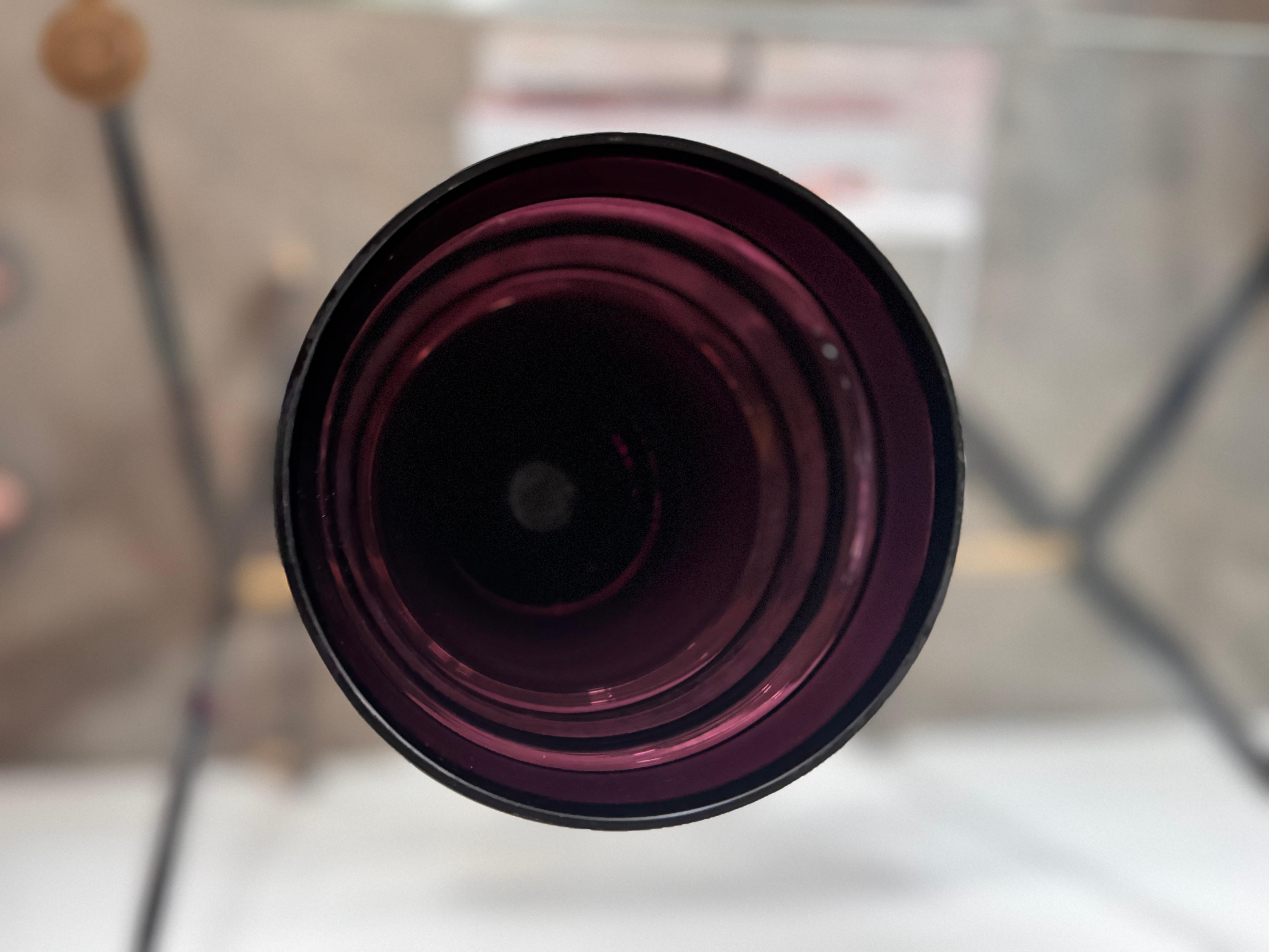 Art Deco Vase aus dunklem Glas, 1930er Jahre (Mitte des 20. Jahrhunderts) im Angebot