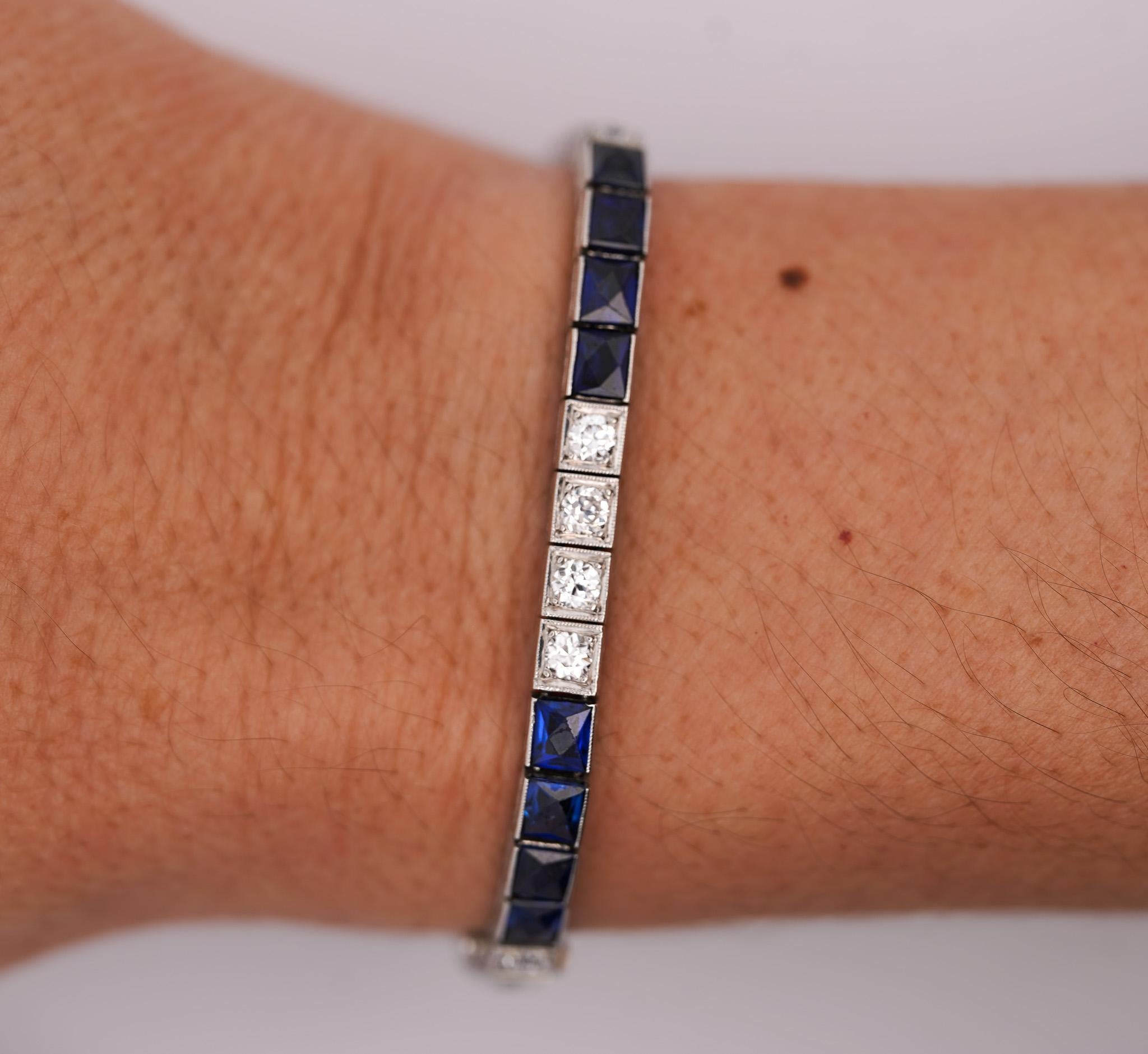 Women's or Men's Art Deco Vintage Diamond and Blue Sapphire Square Platinum Filigree Bracelet