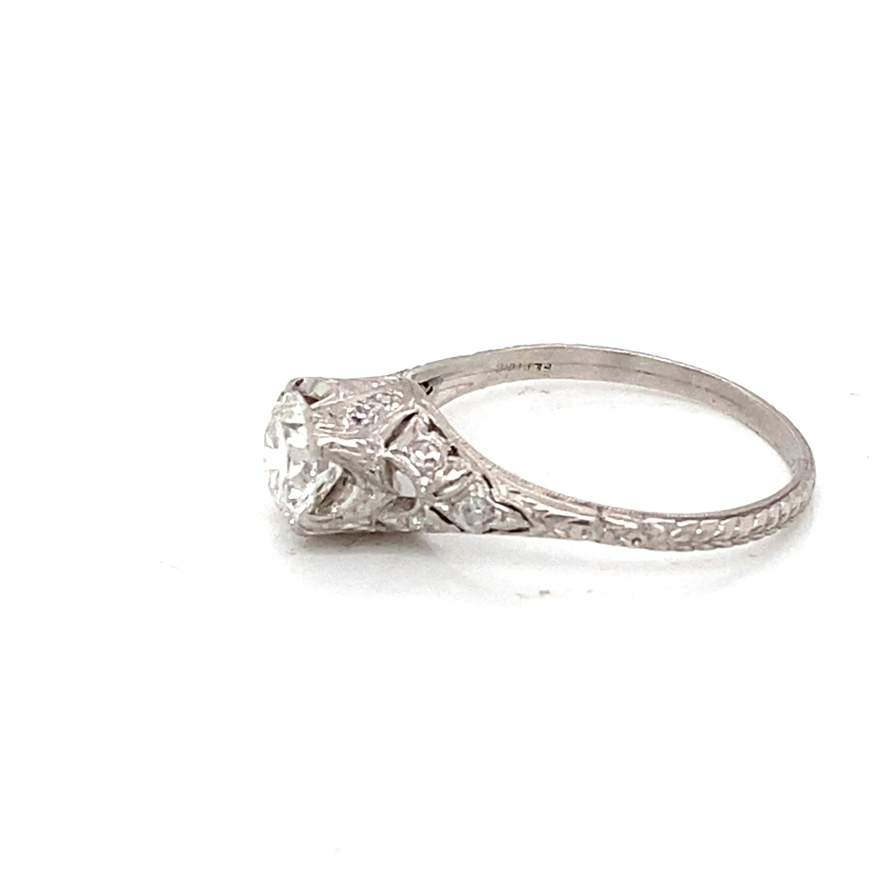 Women's or Men's Art Deco Vintage Transitional Round Diamond and Platinum Engagement Ring For Sale