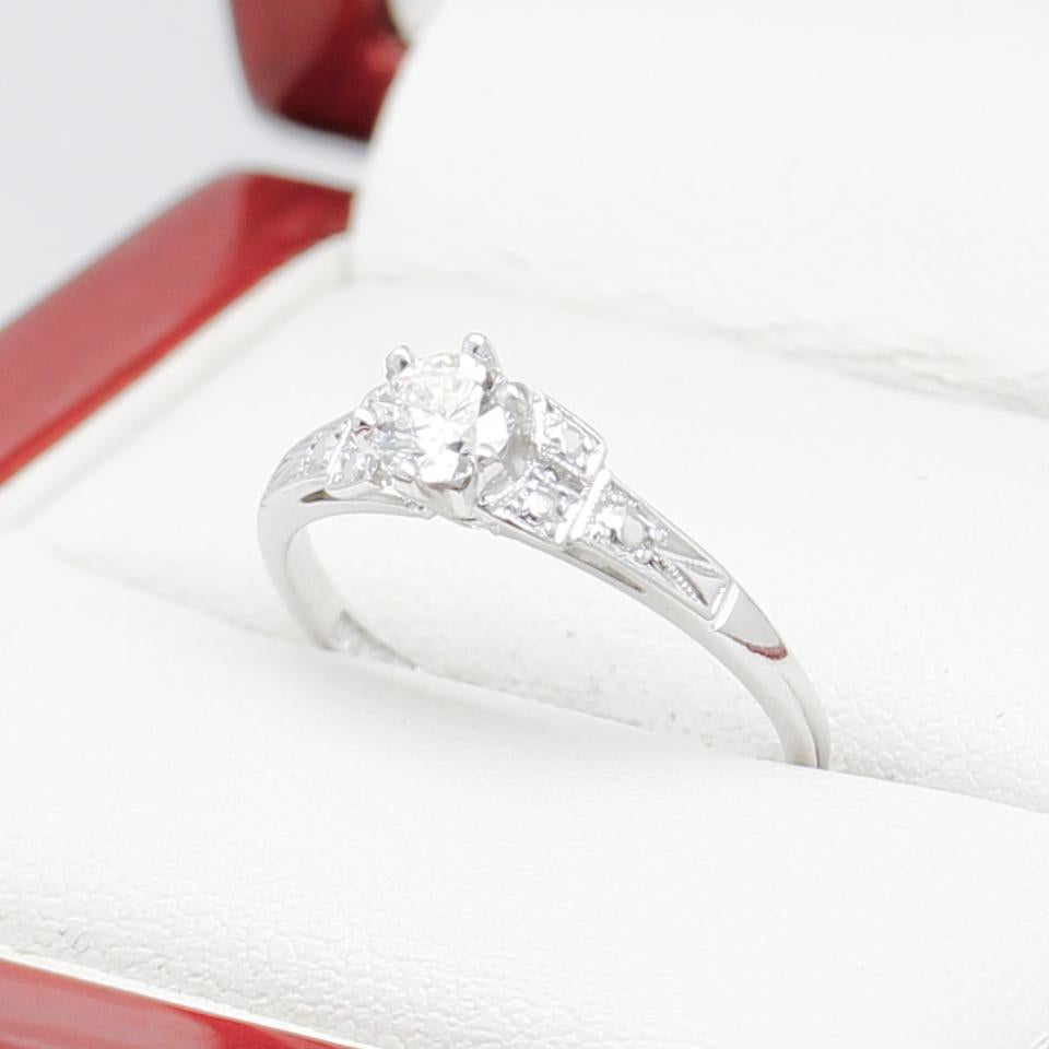 Art Deco Vintage Diamond Engagement Ring For Sale 5