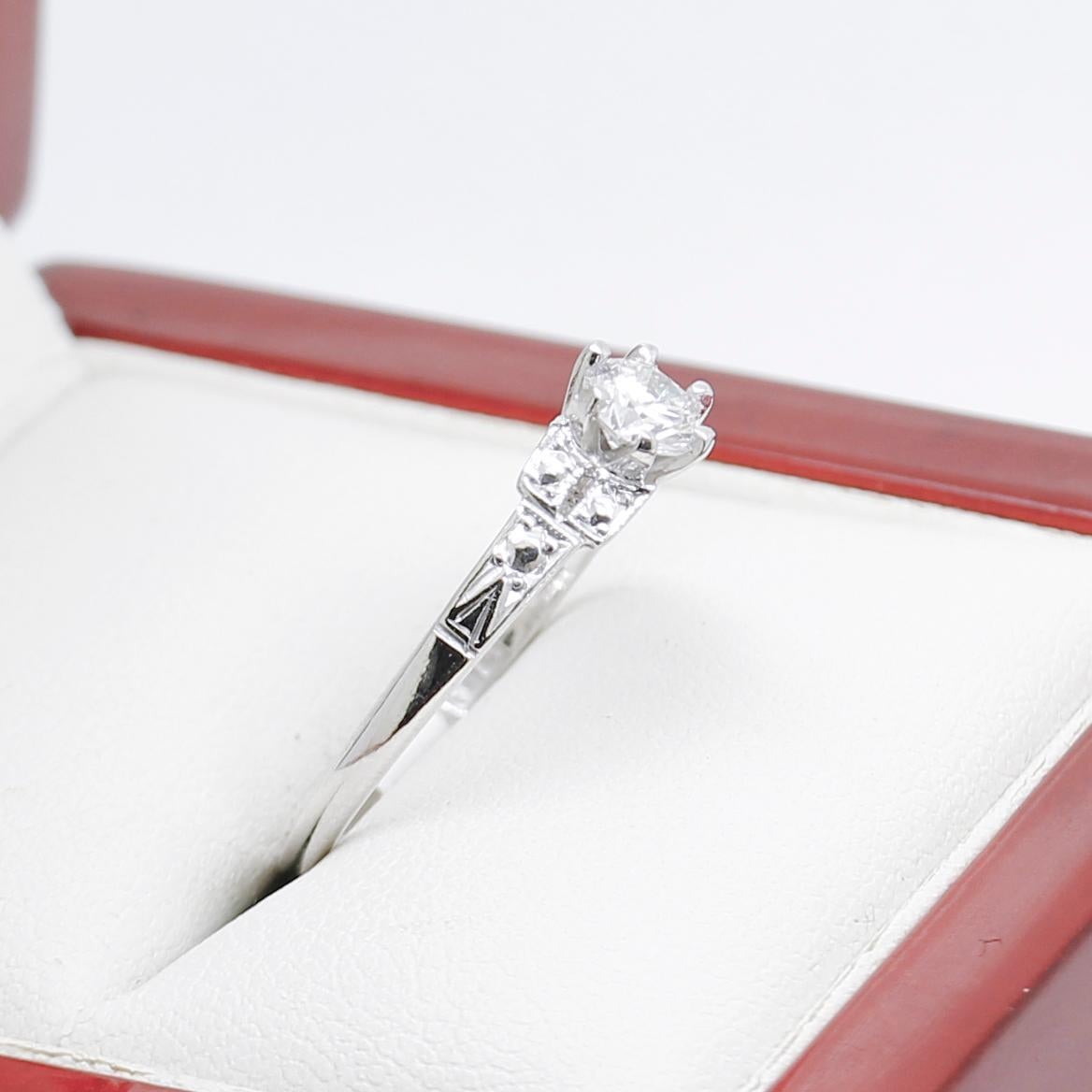 Art Deco Vintage Diamond Engagement Ring For Sale 6