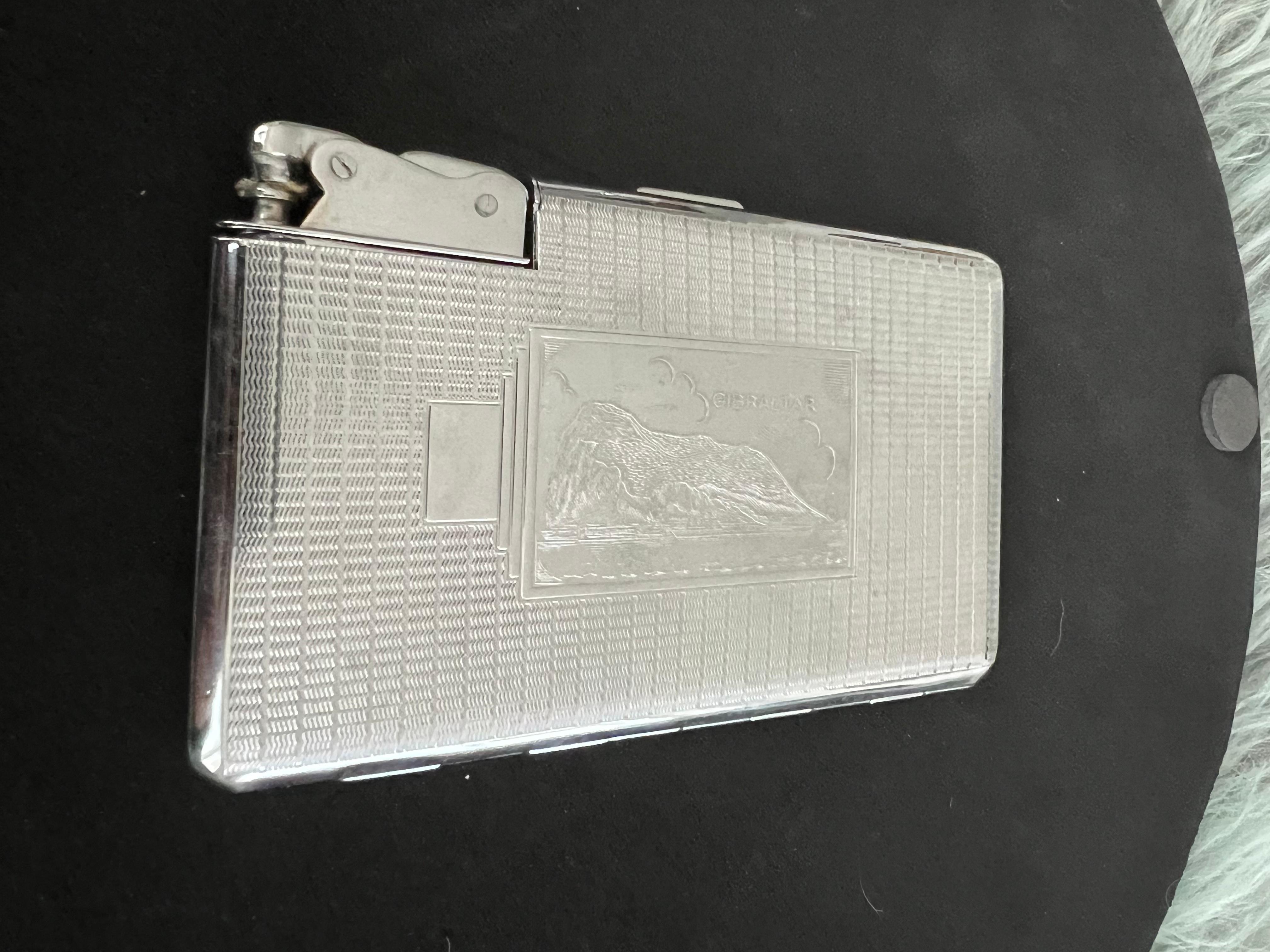 Art Deco Vintage Falcon Combination Lighter and Cigarette Case 7