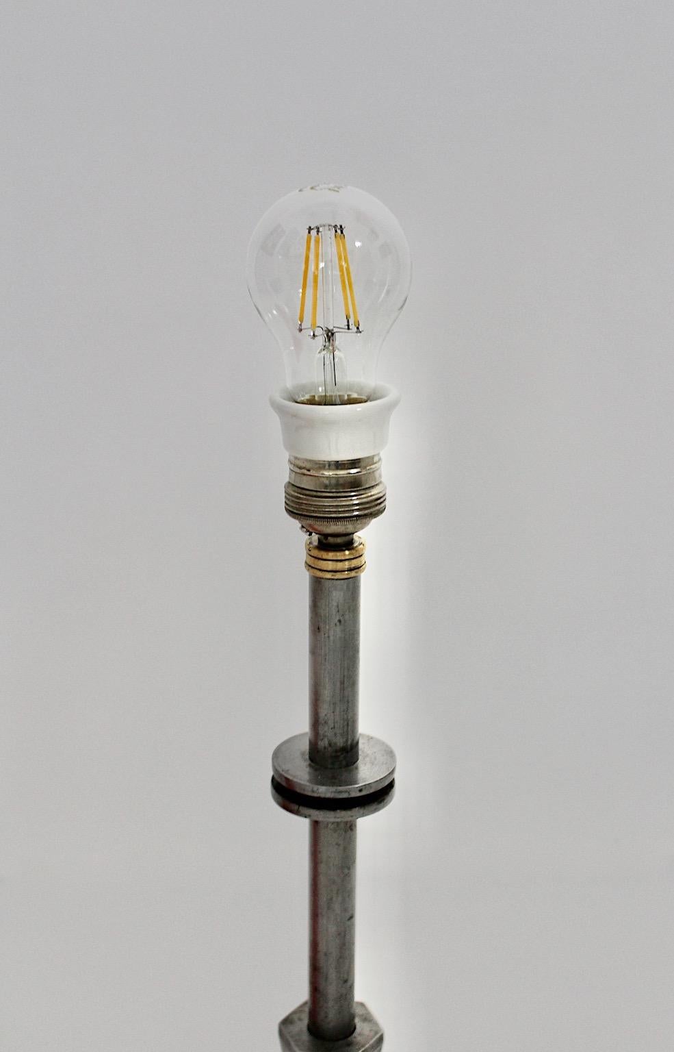 Art Deco Vintage Geometric Iron Brass Table Lamp, 1920s, Austria For Sale 9