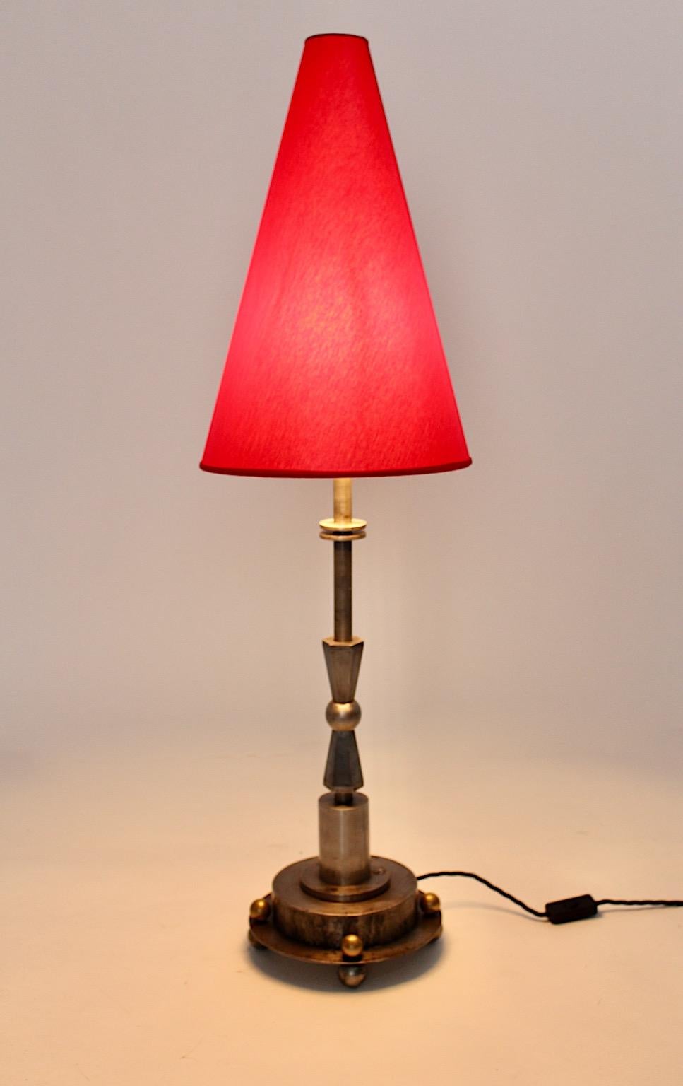 Art Deco Vintage Geometric Iron Brass Table Lamp, 1920s, Austria For Sale 3