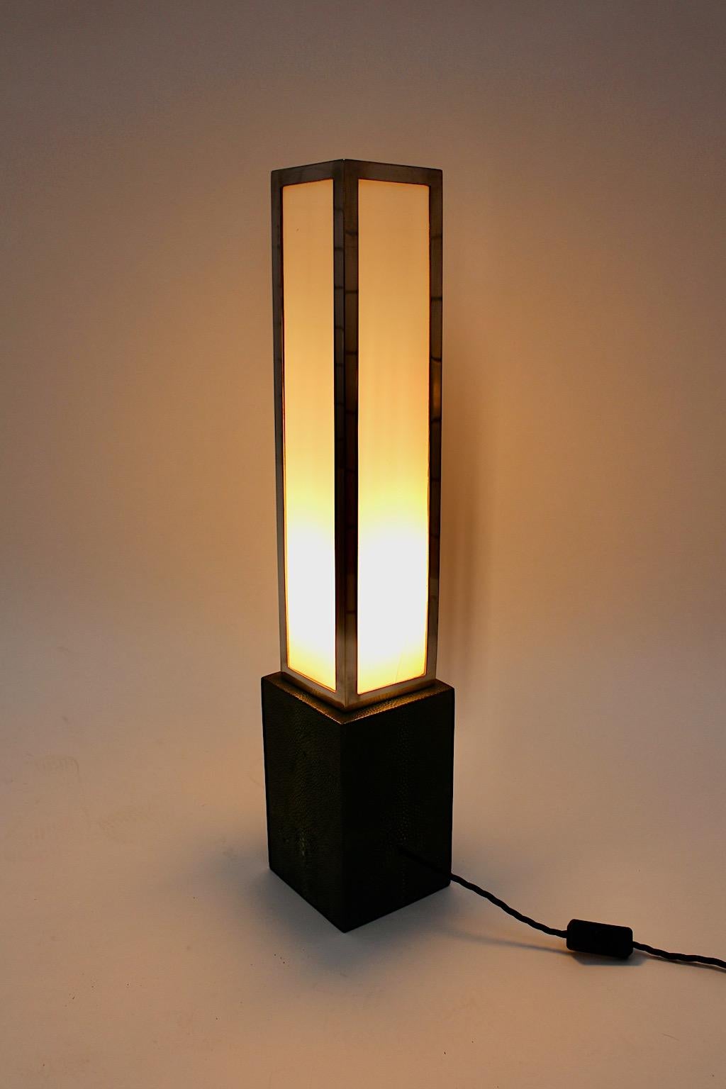 Lampe de bureau géométrique vintage Art Déco Eckart Muthesius, Allemagne, années 1920 en vente 6