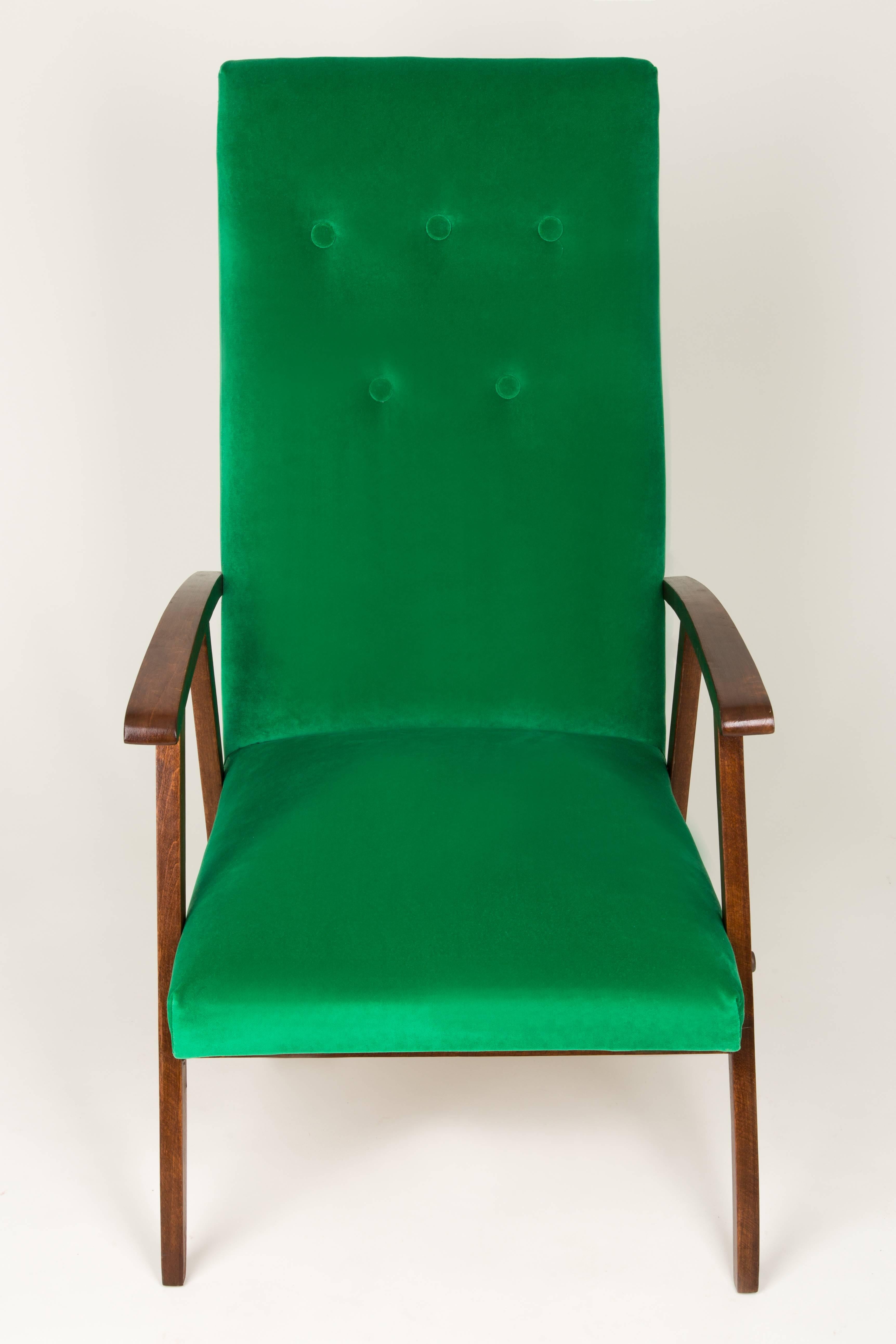 Polonais Fauteuil Art Déco vintage en velours vert, années 1960 en vente