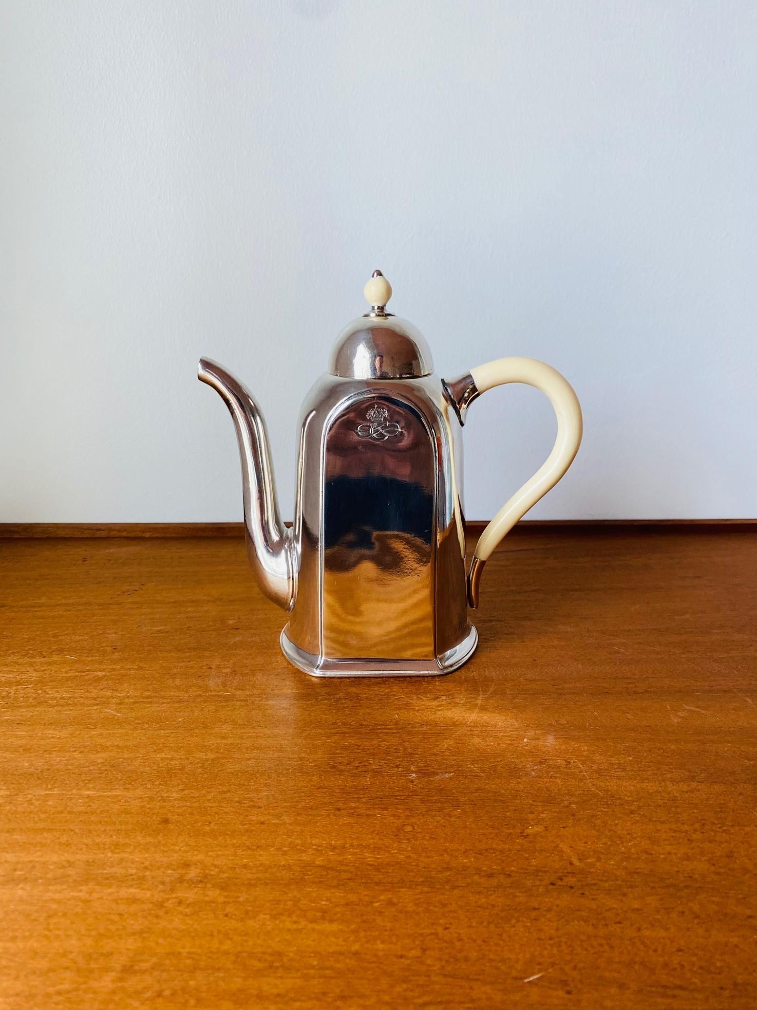 Art Deco Vintage Hotel Sterling Silver Ocean Liner Tea Coffee Set (Italy) For Sale 6