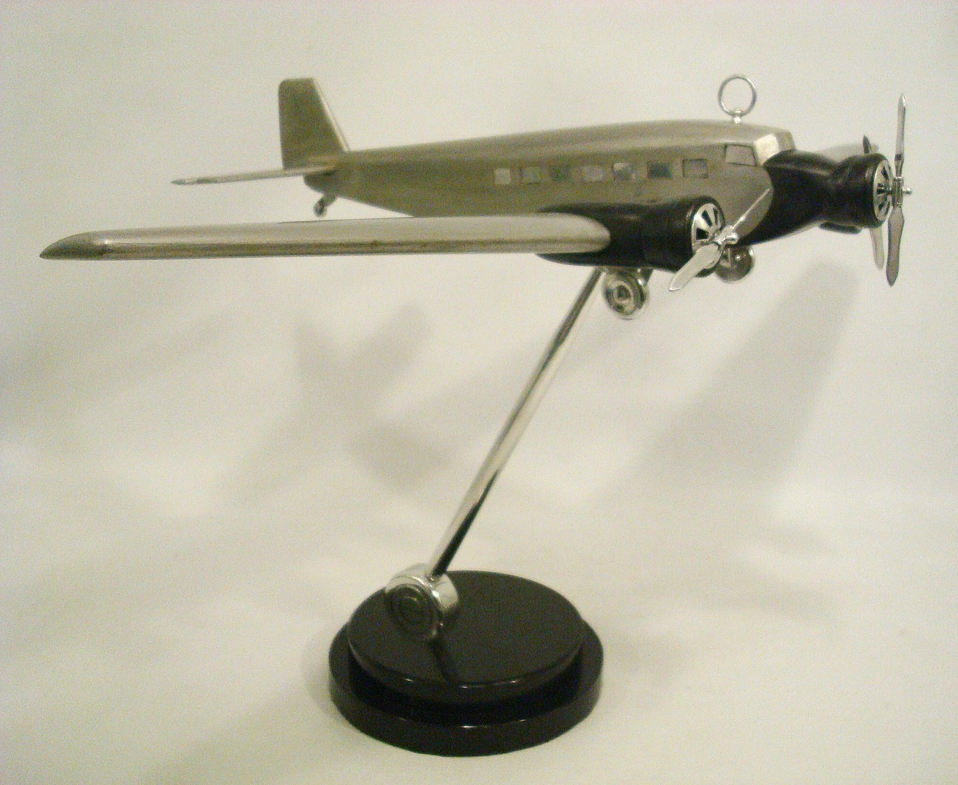 Art of Vintage Vintage Junkers Airplane Desk Model 1930's en vente 11