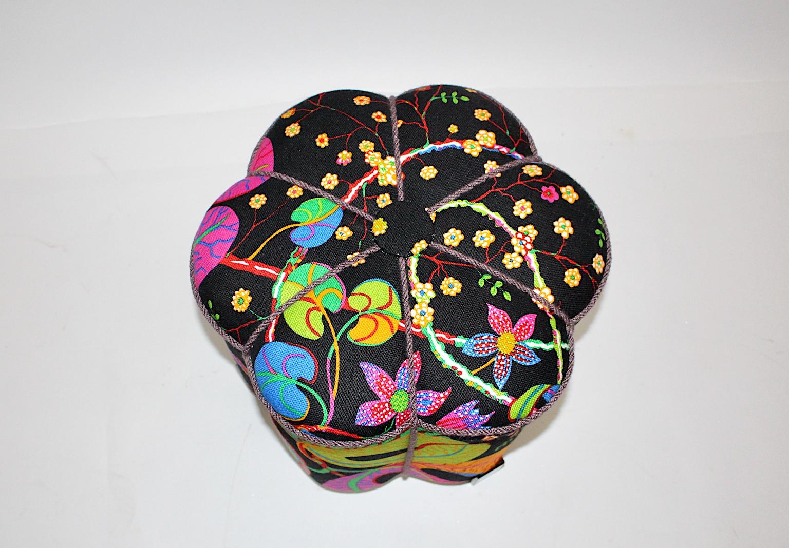 Art Deco Vintage Multicolored Fabric Stool or Pouf, Austria, 1930s In Good Condition For Sale In Vienna, AT