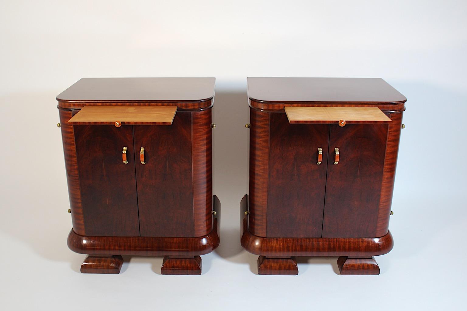 Art Deco Vintage Night Stands Pair Duo Walnut Bakelite Brass 1930s Austria For Sale 2