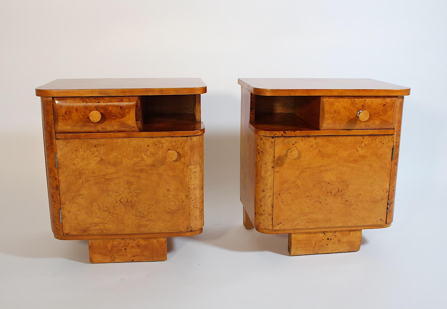 Art Deco Vintage Nachttische Paar Duo Licht Brown Pappel Root Wood 1930er Jahre Österreich (Art déco)