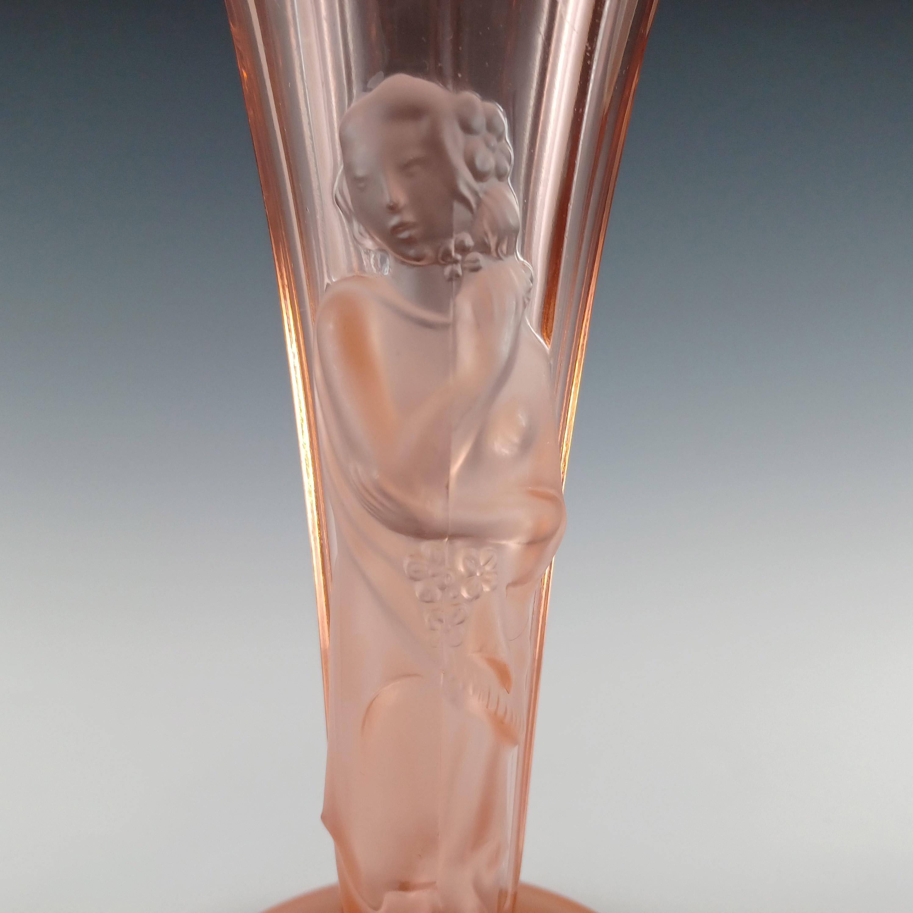Art déco Vase vintage Art Déco rose dépoli pour femme orientale en vente