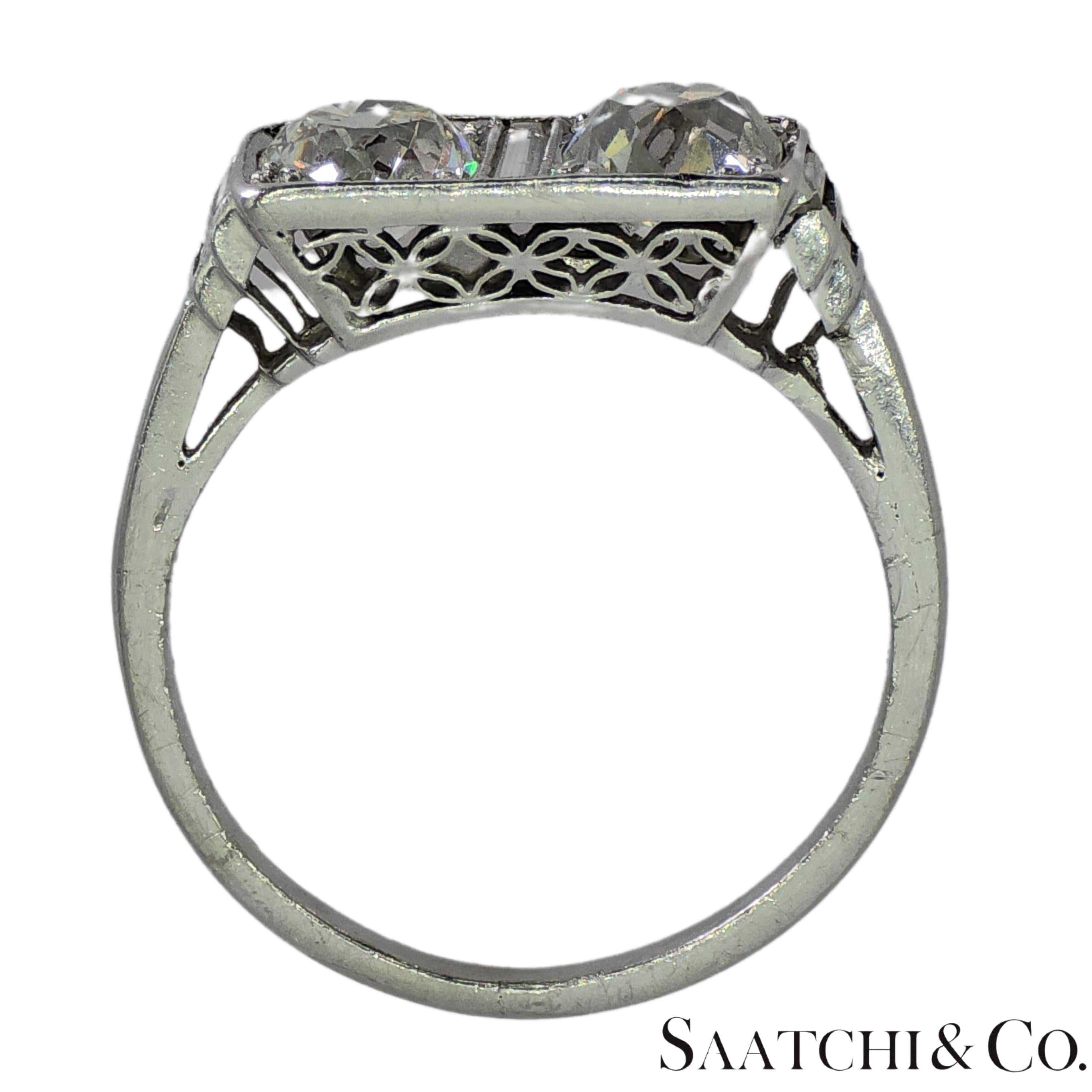 Femenino o masculino Anillo de diamantes Art Decó Vintage en platino en venta
