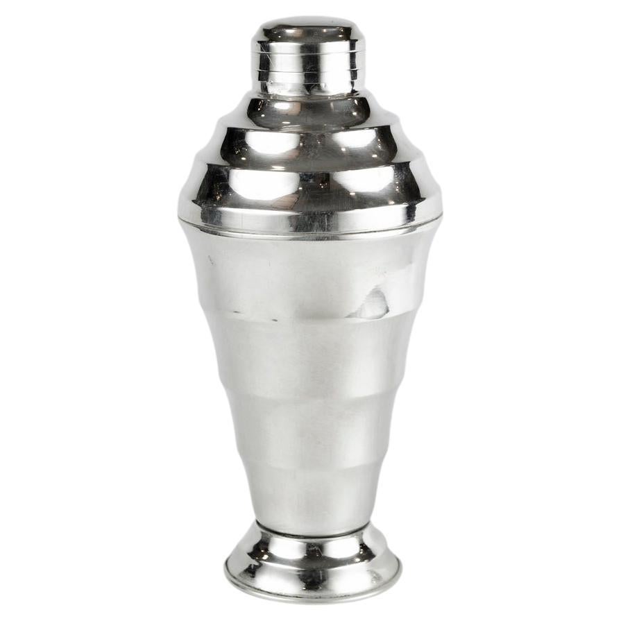 Shaker de cocktail à gradins Art Déco Vintage en métal argenté France en vente