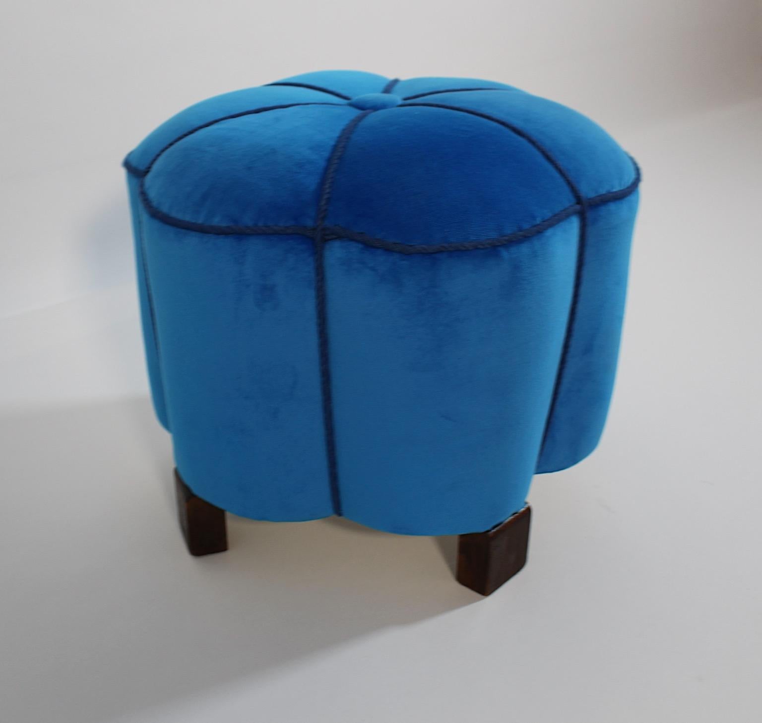 Art Decó Vintage Estrellado como Puf Taburete Haya Azul Terciopelo 1930s Austria en venta 4