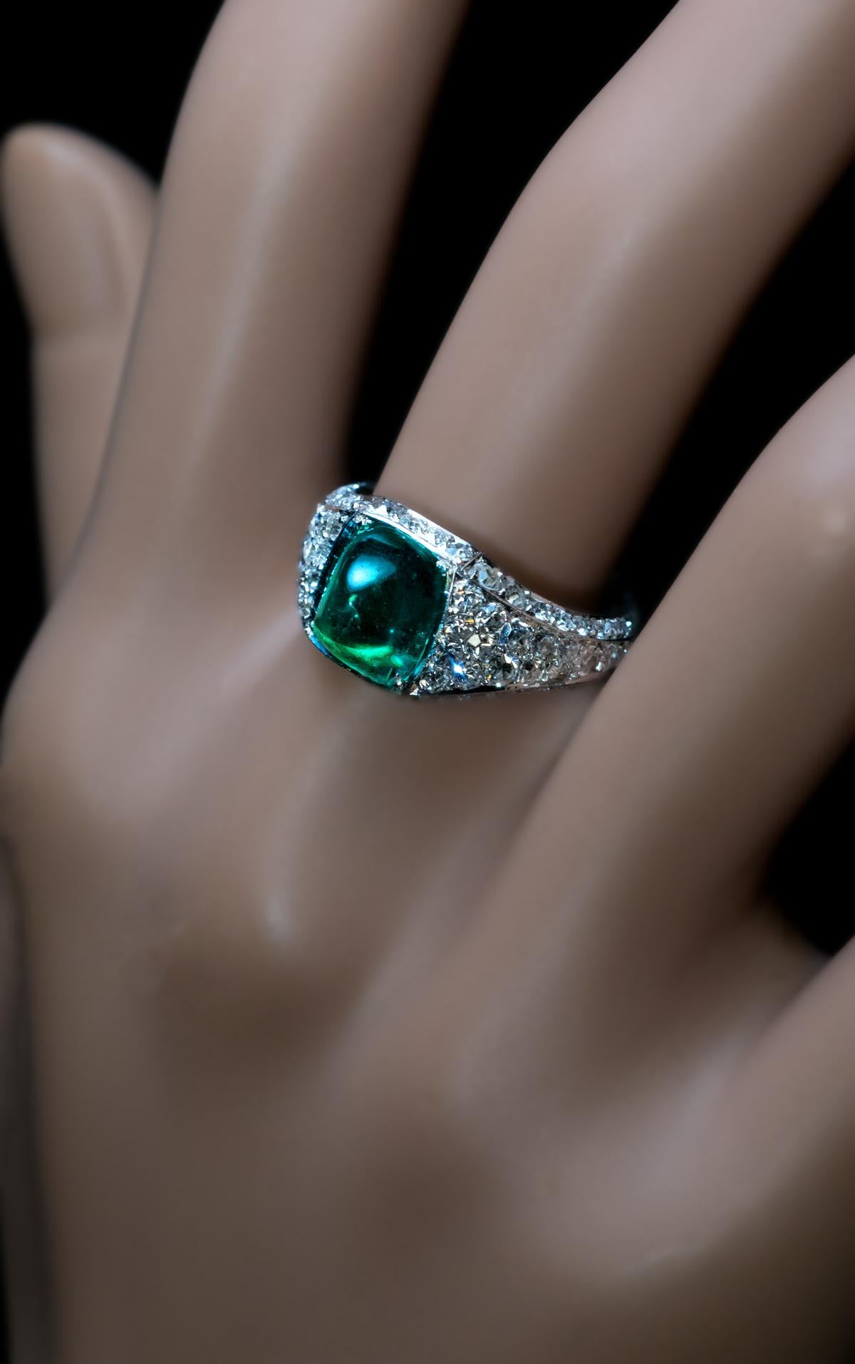 Art Deco Vintage Sugarloaf Emerald Diamond Platinum Engagement Ring 4