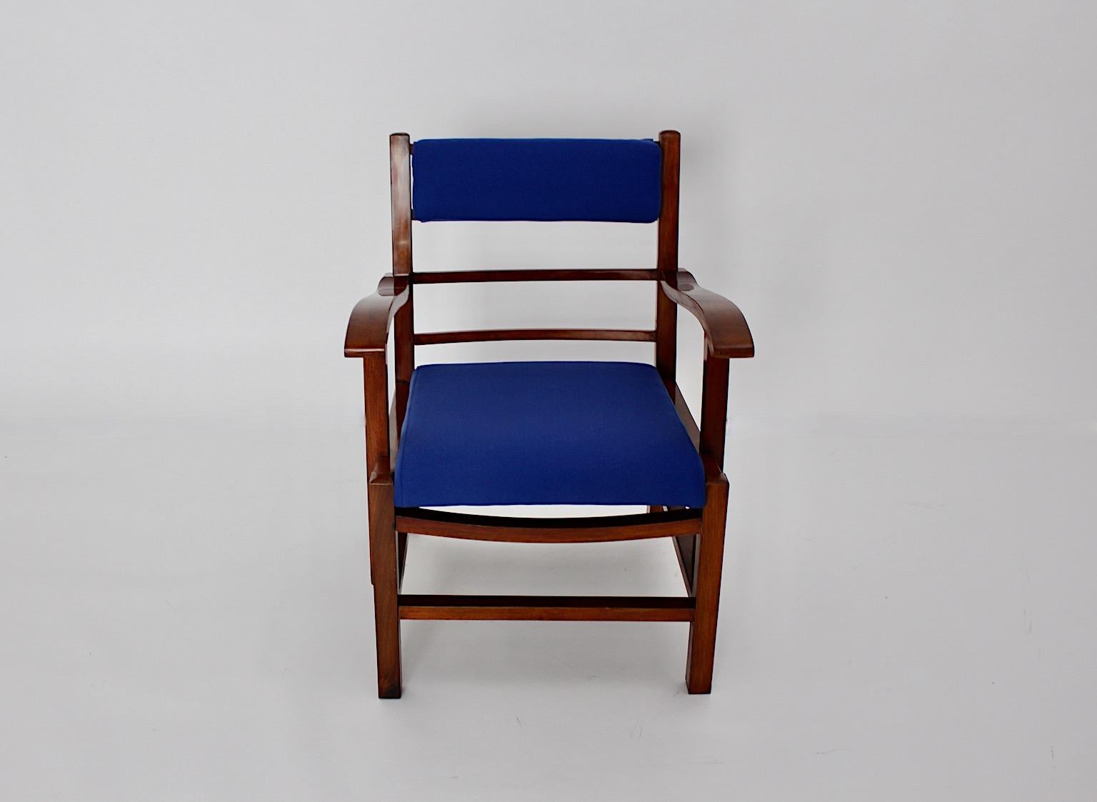 Art Deco Vintage Walnut Blue Fabric Armchair Lounge Chair circa 1925 Vienna For Sale 7