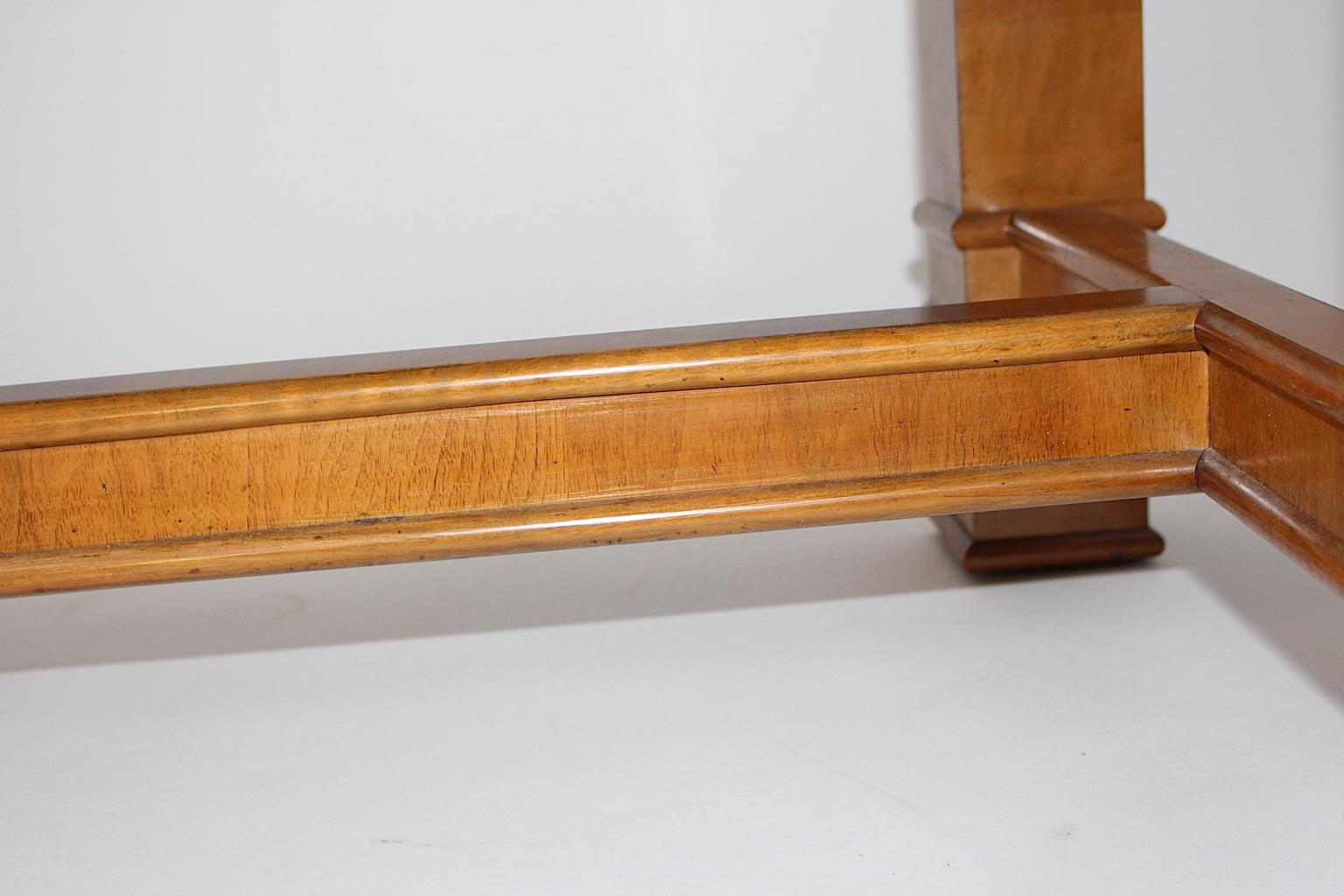 Art of Vintage Vintage Walnut Brass Side Board Console Table Circle Dagobert Peche en vente 4