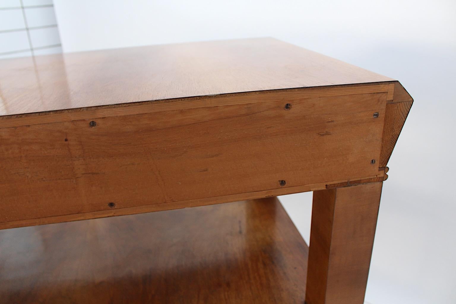 Art of Vintage Vintage Walnut Brass Side Board Console Table Circle Dagobert Peche en vente 7